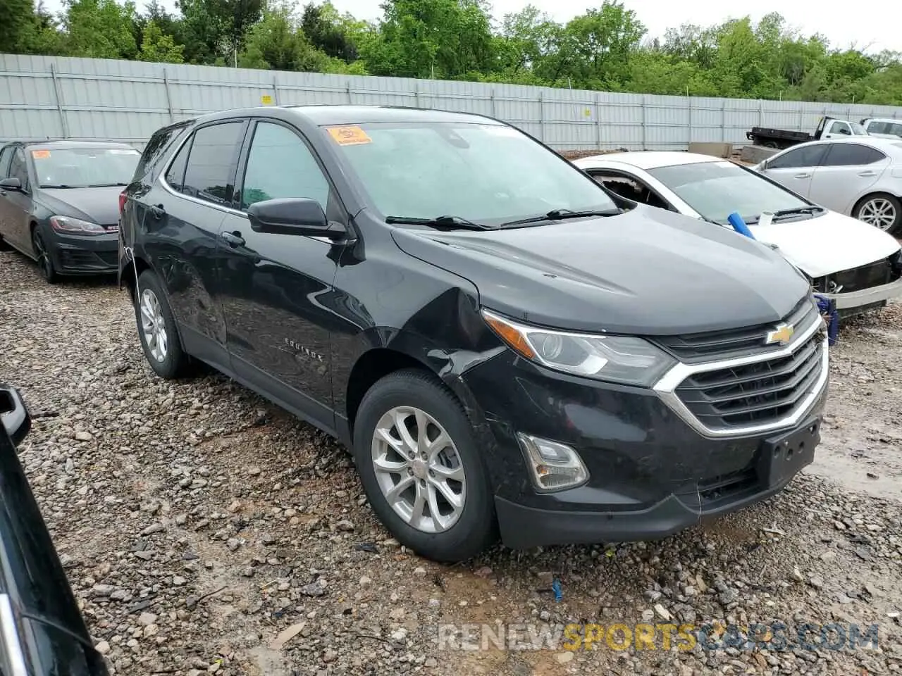 4 Photograph of a damaged car 2GNAXUEV5L6152483 CHEVROLET EQUINOX 2020