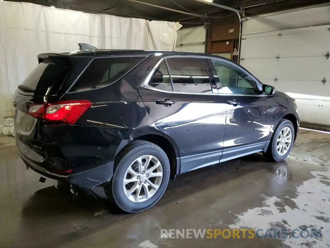 3 Photograph of a damaged car 2GNAXUEV5L6177352 CHEVROLET EQUINOX 2020
