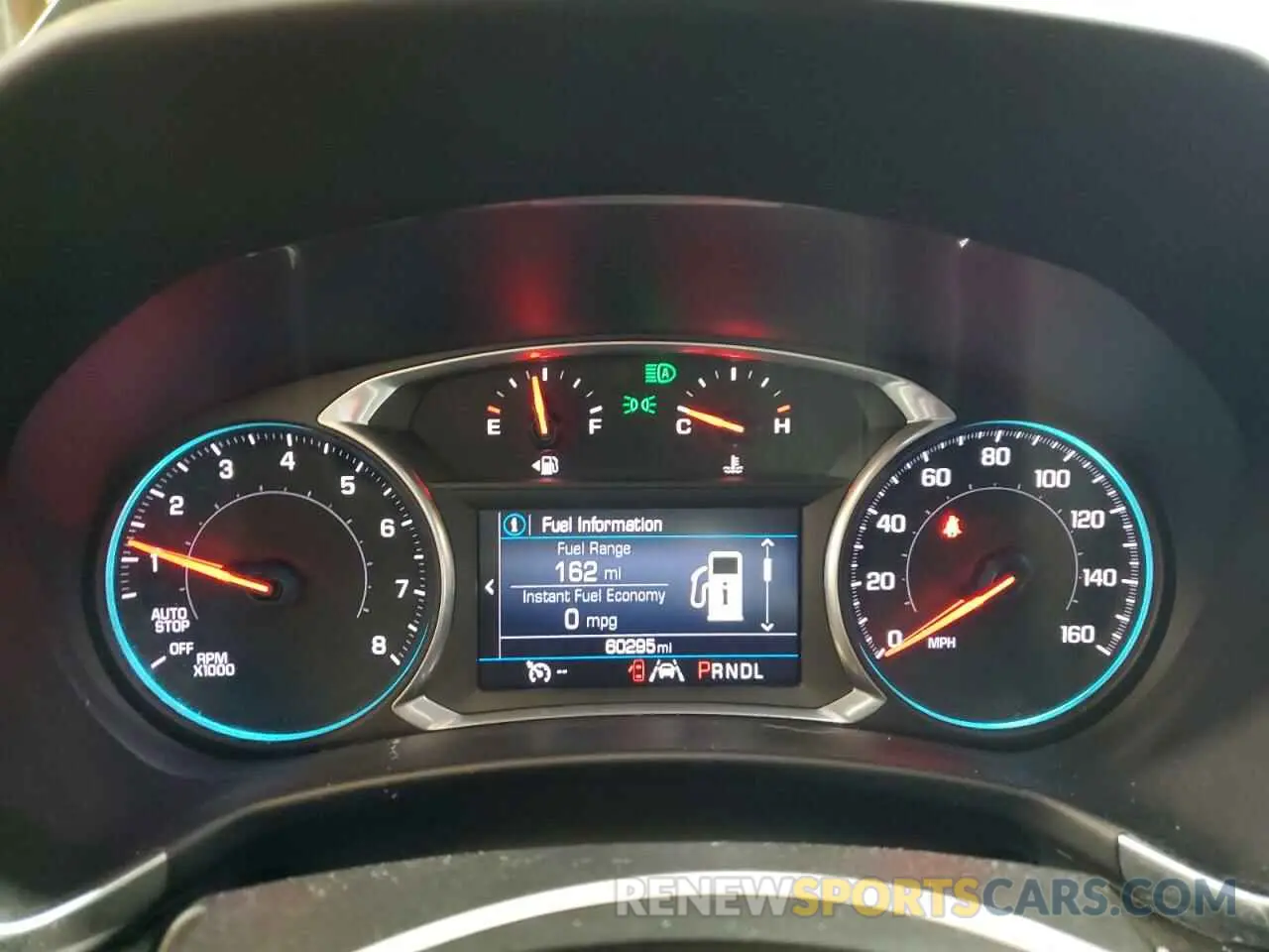 9 Photograph of a damaged car 2GNAXUEV5L6177352 CHEVROLET EQUINOX 2020