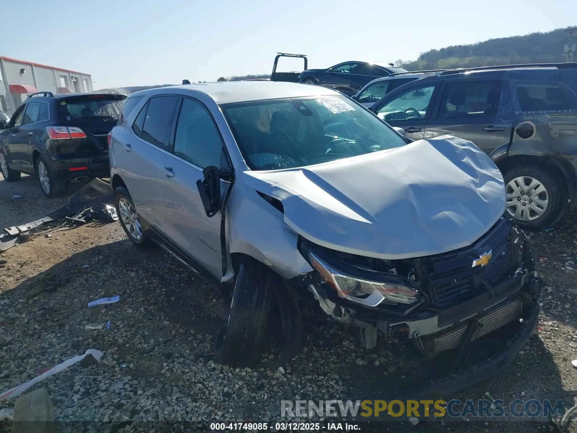 1 Photograph of a damaged car 2GNAXUEV5L6205134 CHEVROLET EQUINOX 2020