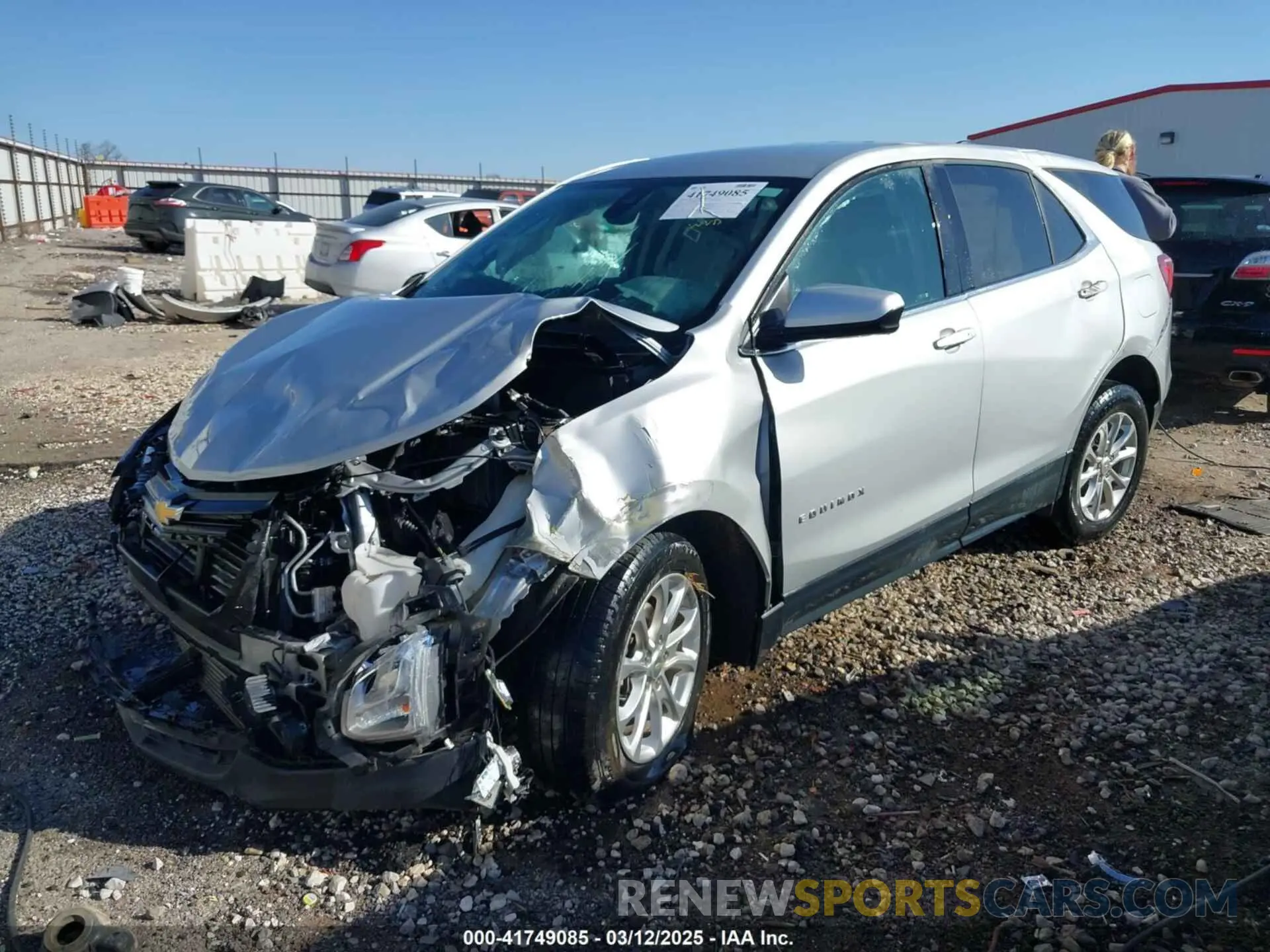 2 Photograph of a damaged car 2GNAXUEV5L6205134 CHEVROLET EQUINOX 2020