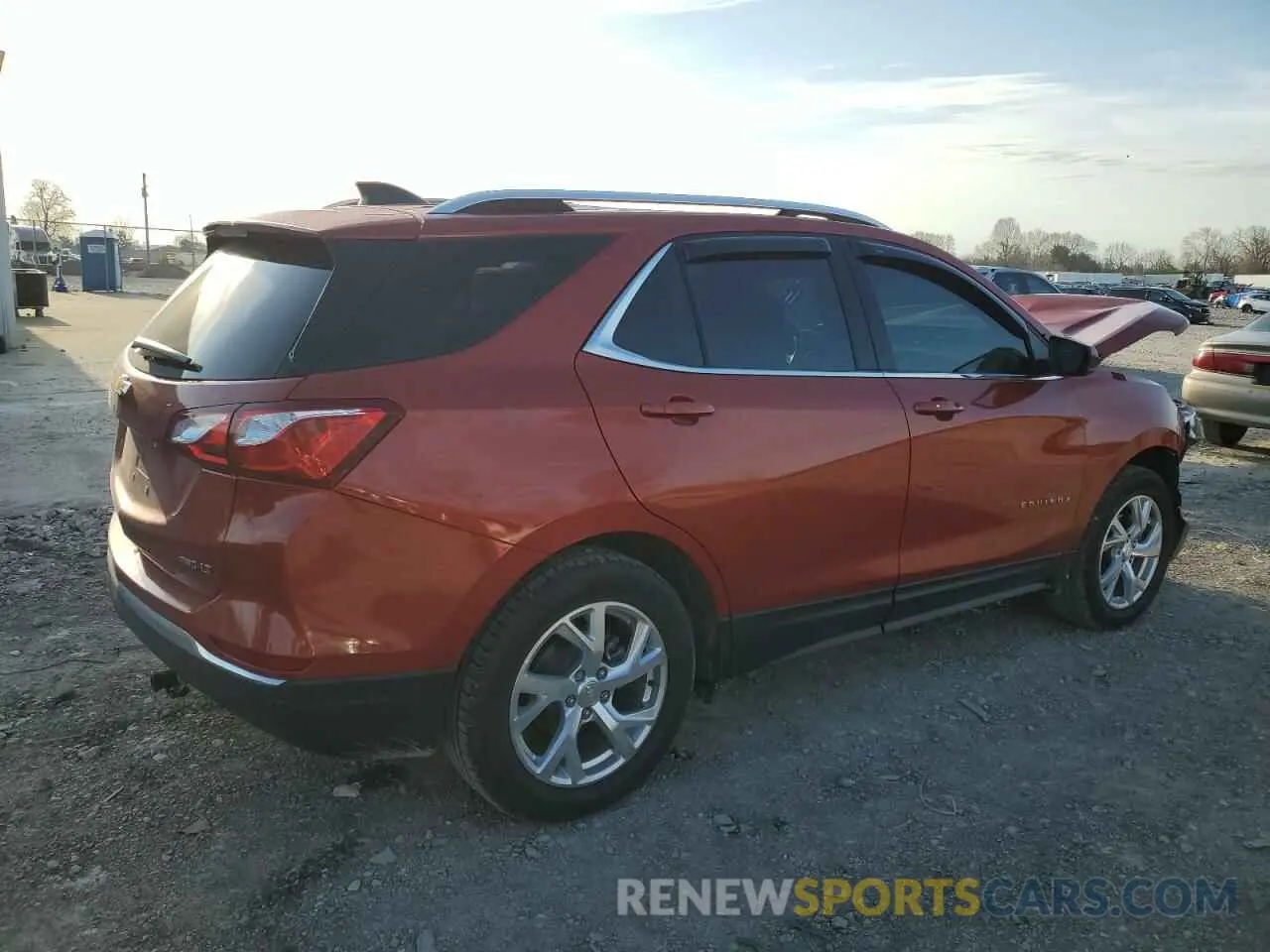 3 Photograph of a damaged car 2GNAXUEV5L6208096 CHEVROLET EQUINOX 2020