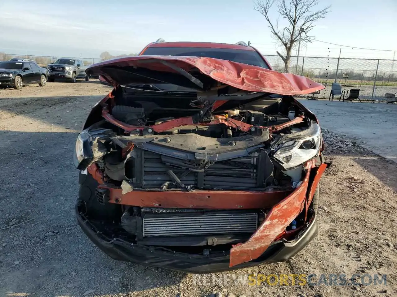 5 Photograph of a damaged car 2GNAXUEV5L6208096 CHEVROLET EQUINOX 2020