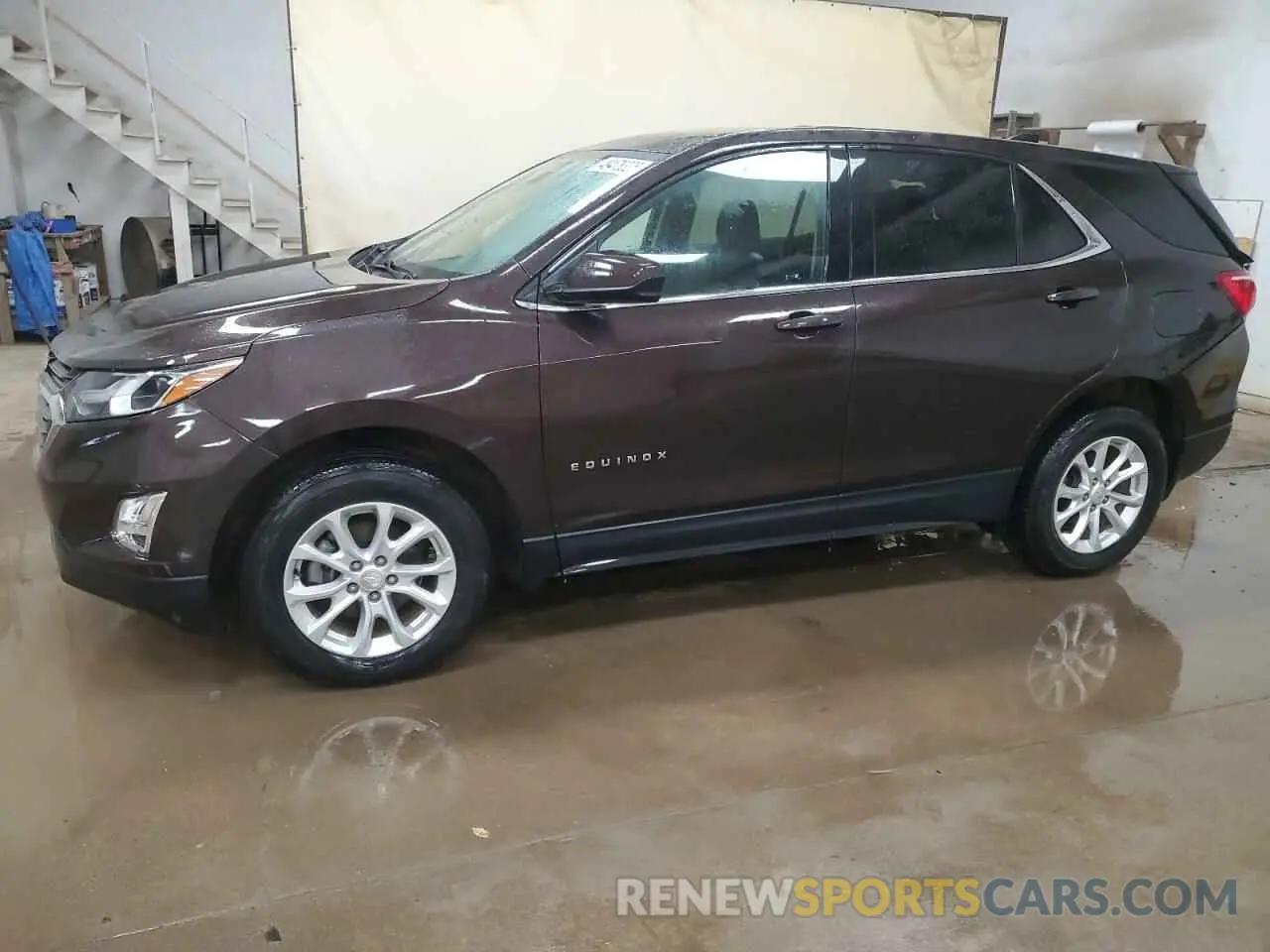 1 Photograph of a damaged car 2GNAXUEV6L6103485 CHEVROLET EQUINOX 2020