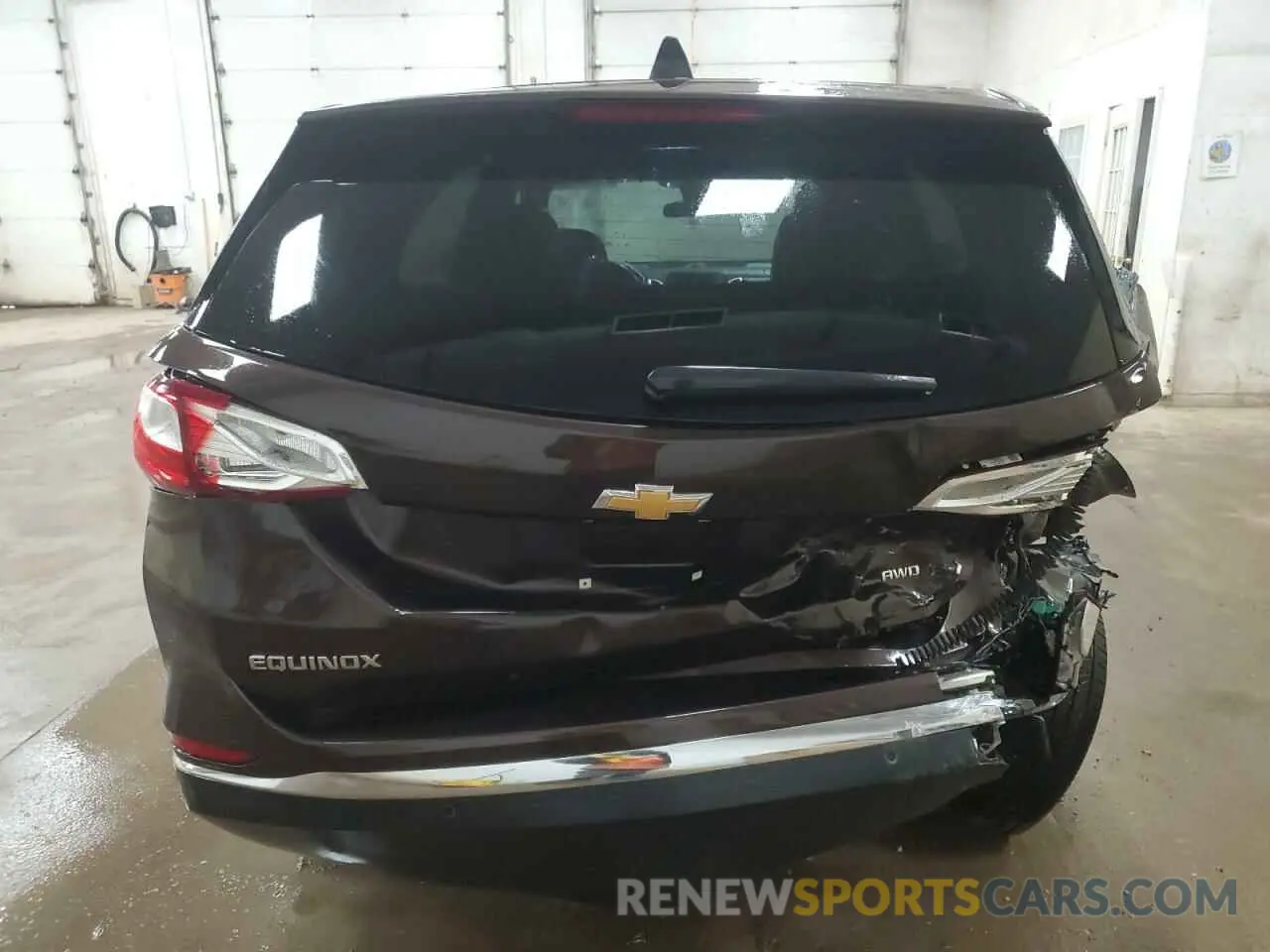 6 Photograph of a damaged car 2GNAXUEV6L6103485 CHEVROLET EQUINOX 2020