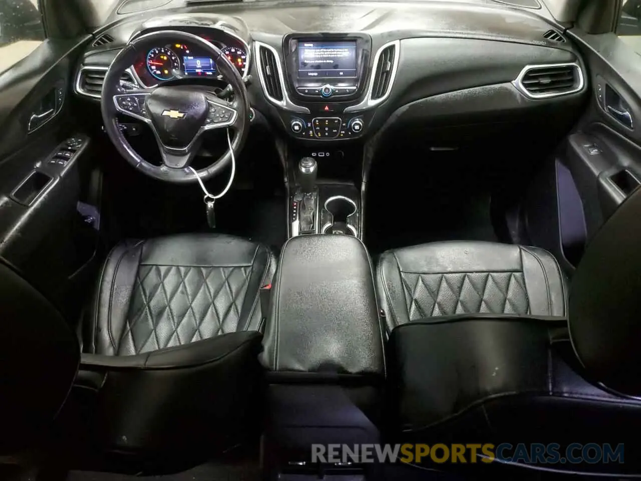 8 Photograph of a damaged car 2GNAXUEV6L6103485 CHEVROLET EQUINOX 2020