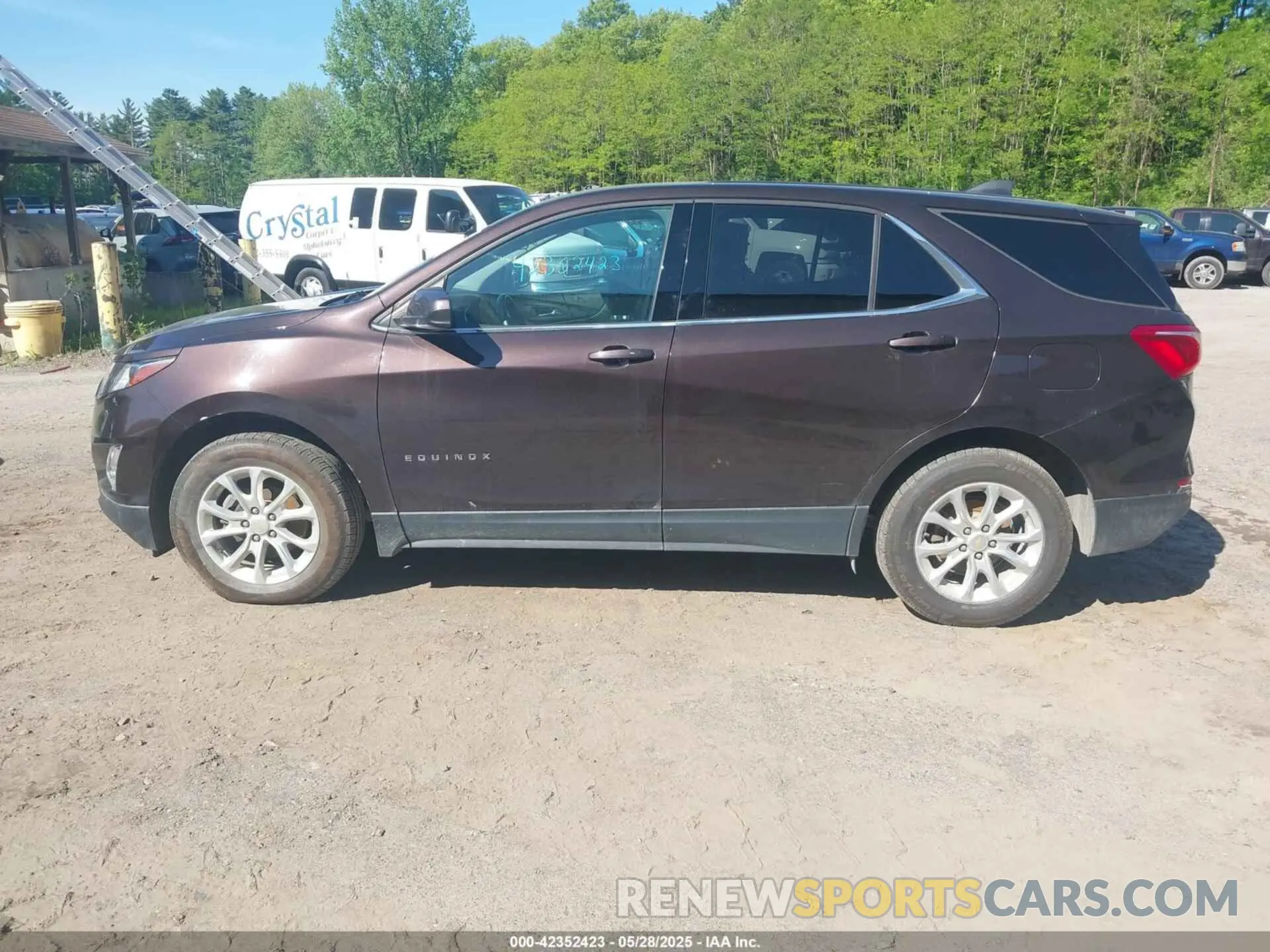 14 Photograph of a damaged car 2GNAXUEV6L6109805 CHEVROLET EQUINOX 2020