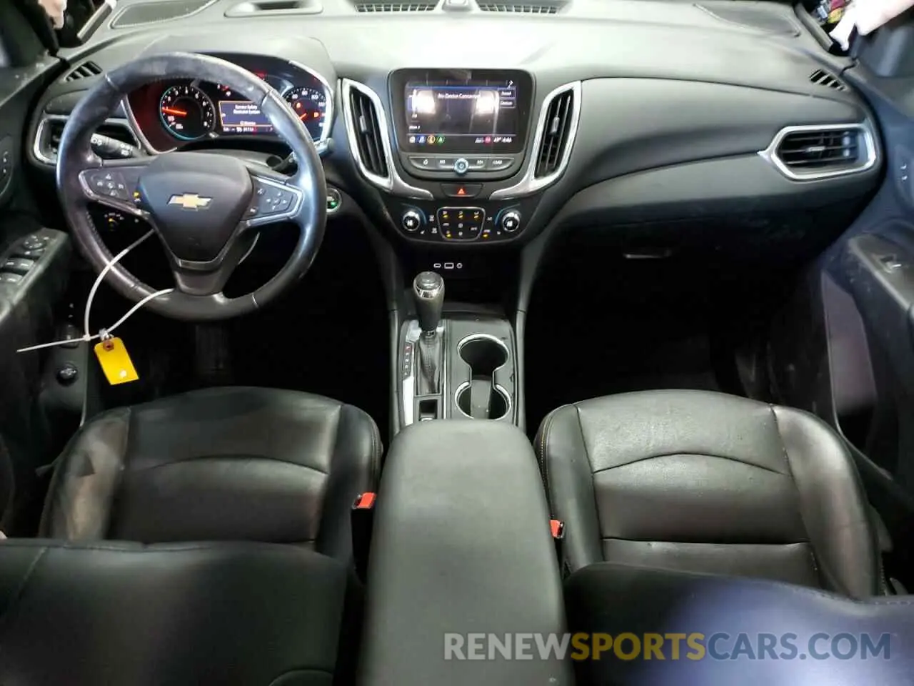 8 Photograph of a damaged car 2GNAXUEV6L6164660 CHEVROLET EQUINOX 2020