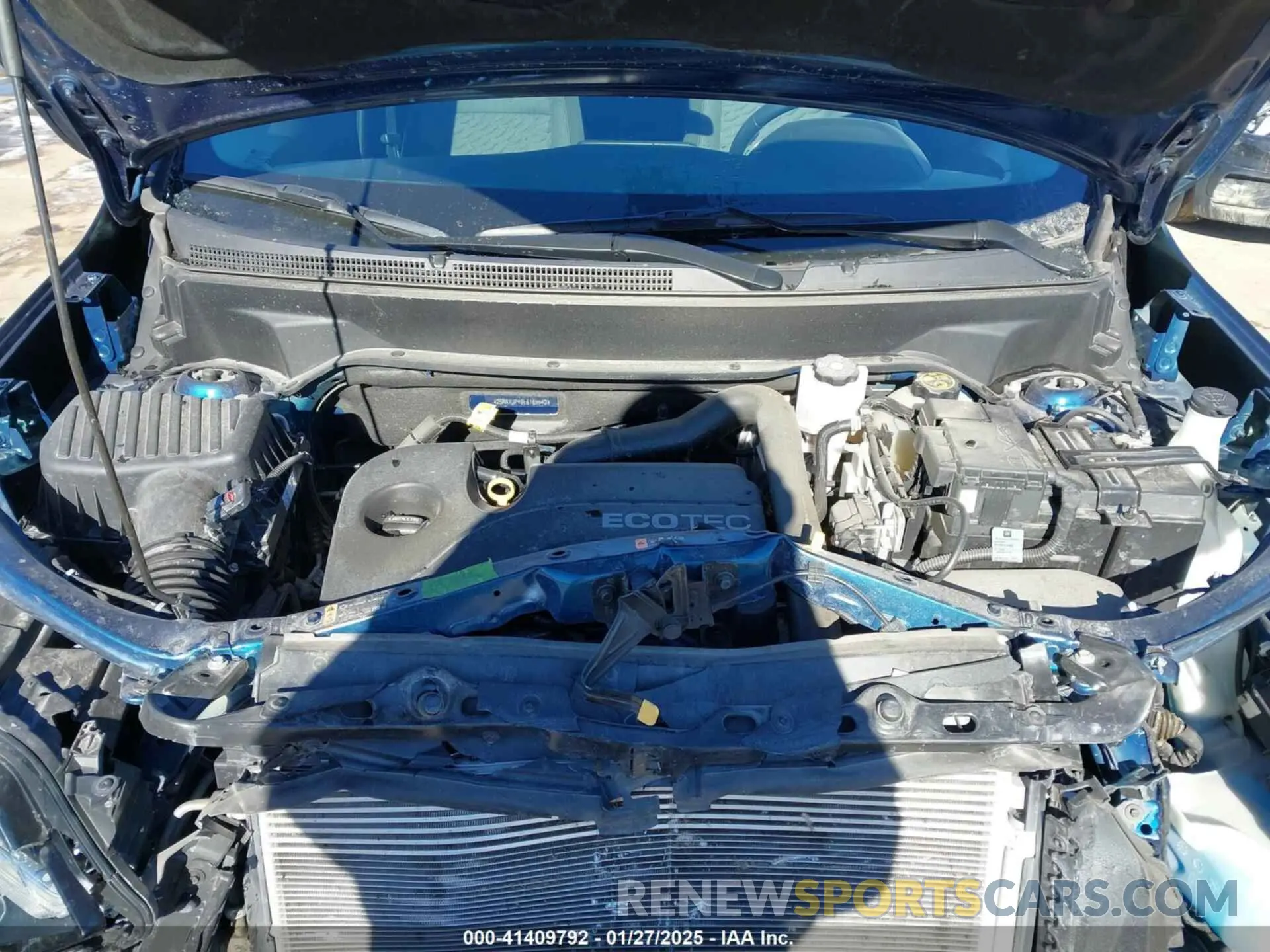 10 Photograph of a damaged car 2GNAXUEV6L6185542 CHEVROLET EQUINOX 2020