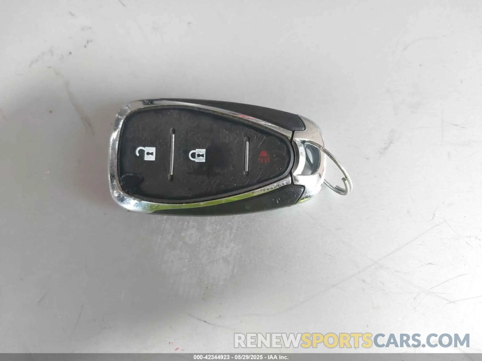 11 Photograph of a damaged car 2GNAXUEV6L6200816 CHEVROLET EQUINOX 2020