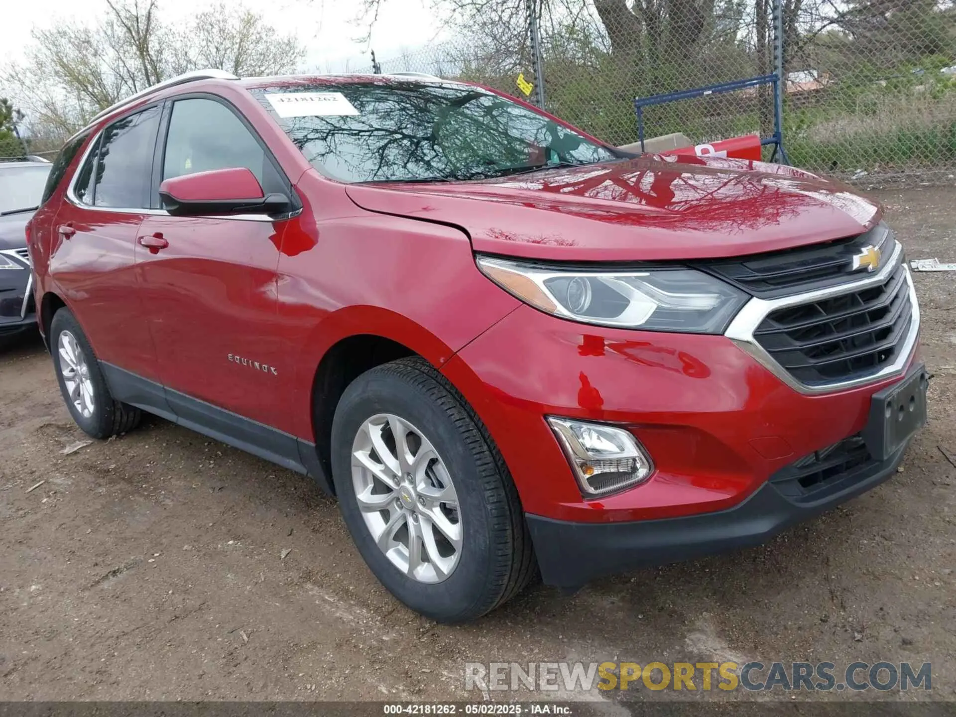 1 Photograph of a damaged car 2GNAXUEV6L6220600 CHEVROLET EQUINOX 2020