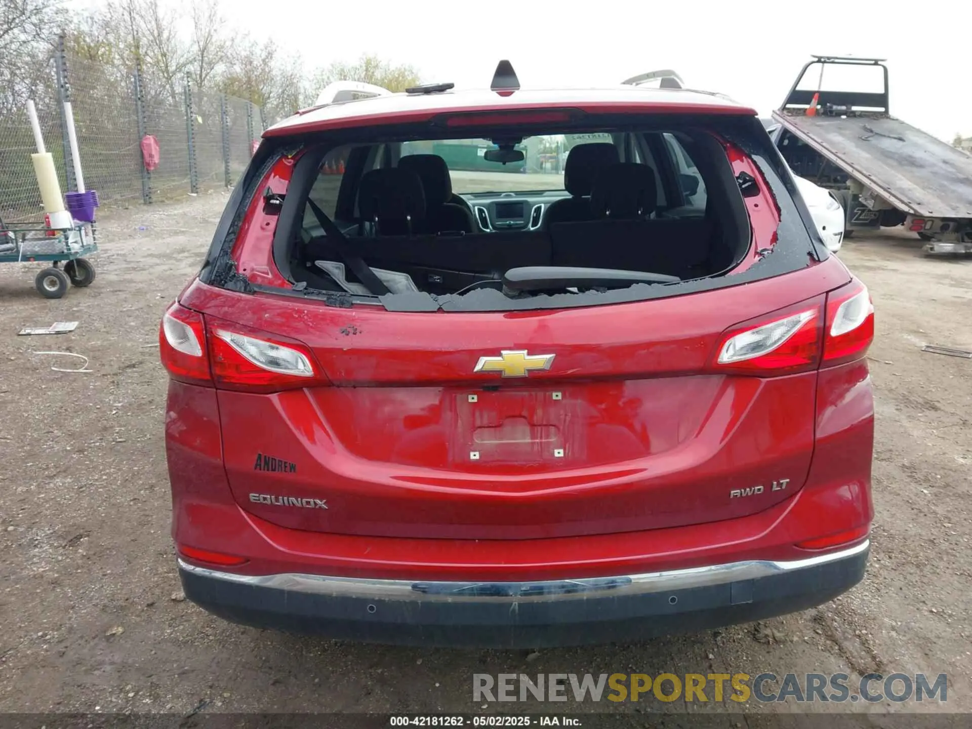 16 Photograph of a damaged car 2GNAXUEV6L6220600 CHEVROLET EQUINOX 2020
