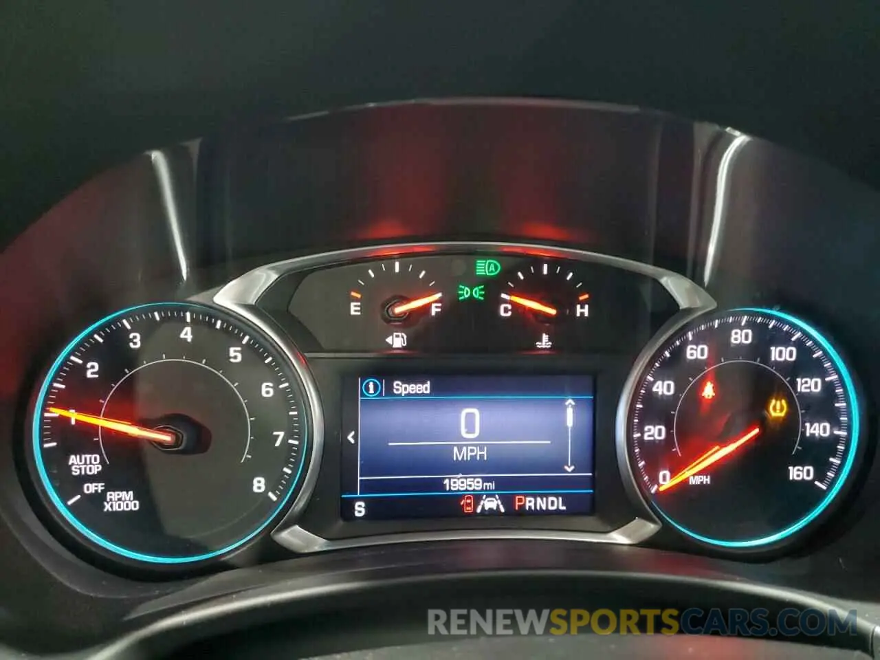 9 Photograph of a damaged car 2GNAXUEV6L6229118 CHEVROLET EQUINOX 2020