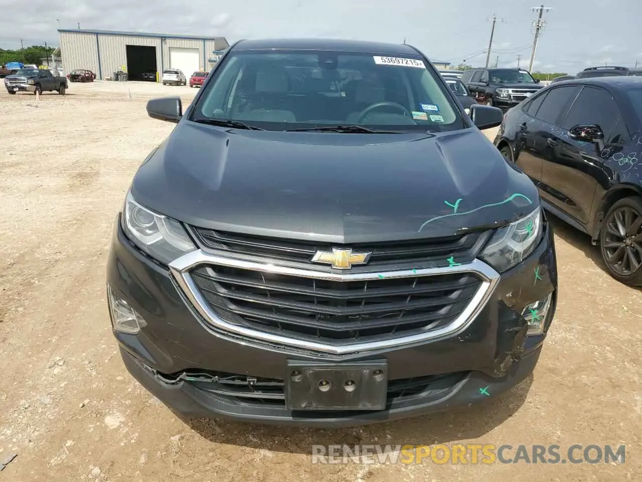 5 Photograph of a damaged car 2GNAXUEV7L6109361 CHEVROLET EQUINOX 2020