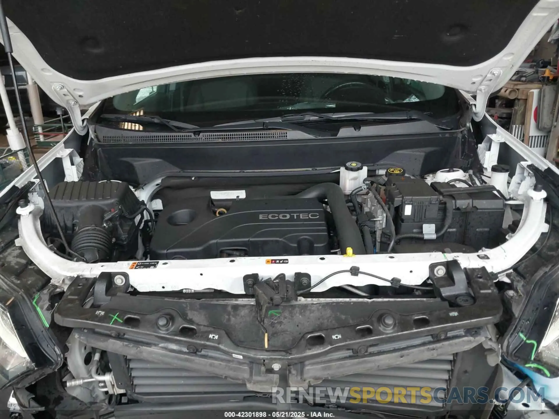 10 Photograph of a damaged car 2GNAXUEV7L6120702 CHEVROLET EQUINOX 2020