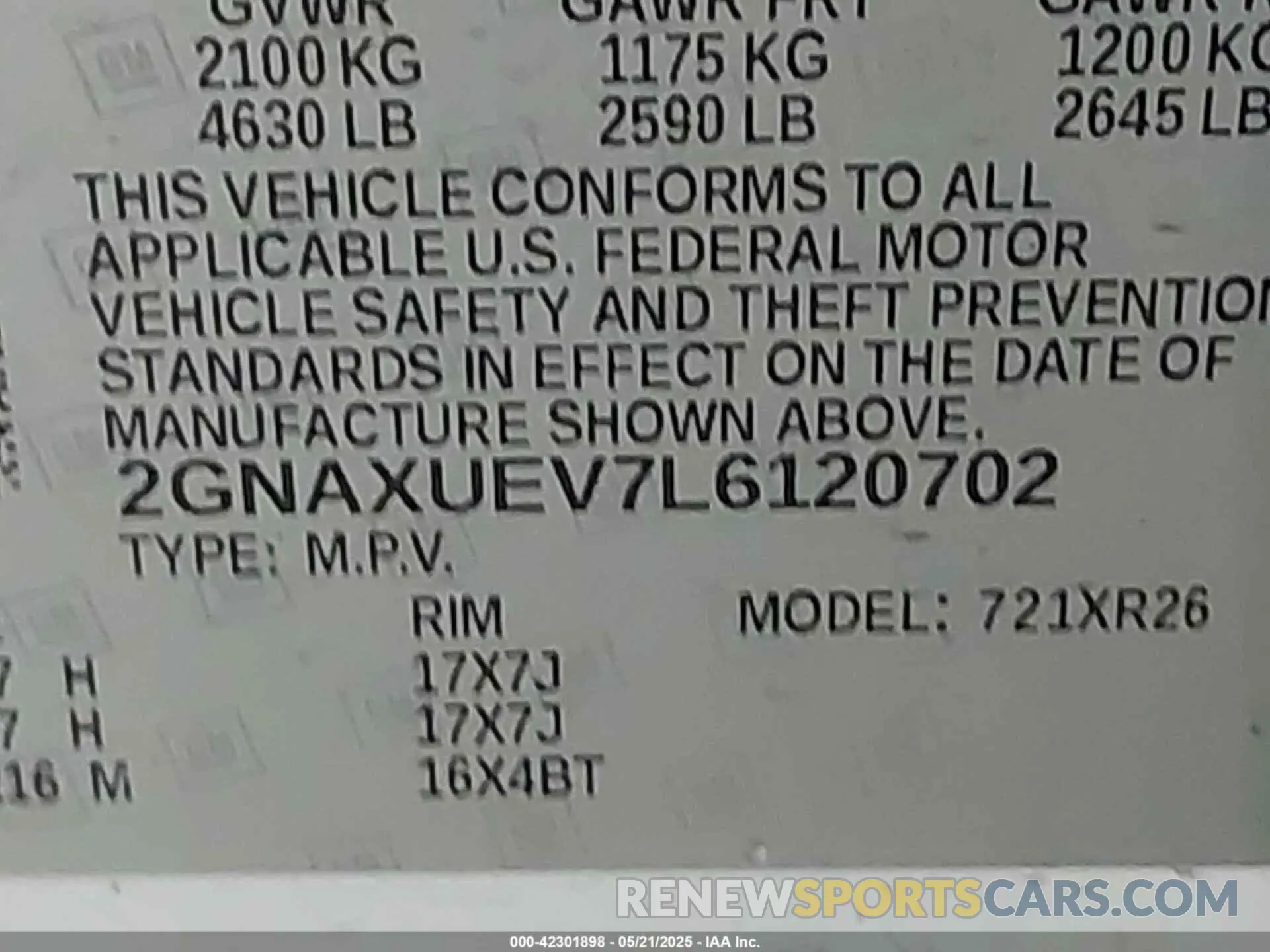 9 Photograph of a damaged car 2GNAXUEV7L6120702 CHEVROLET EQUINOX 2020
