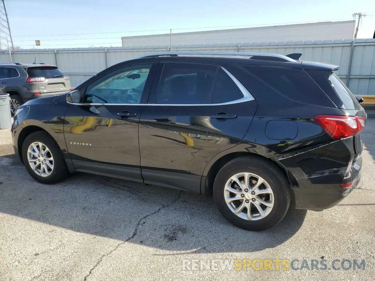 2 Photograph of a damaged car 2GNAXUEV7L6171245 CHEVROLET EQUINOX 2020