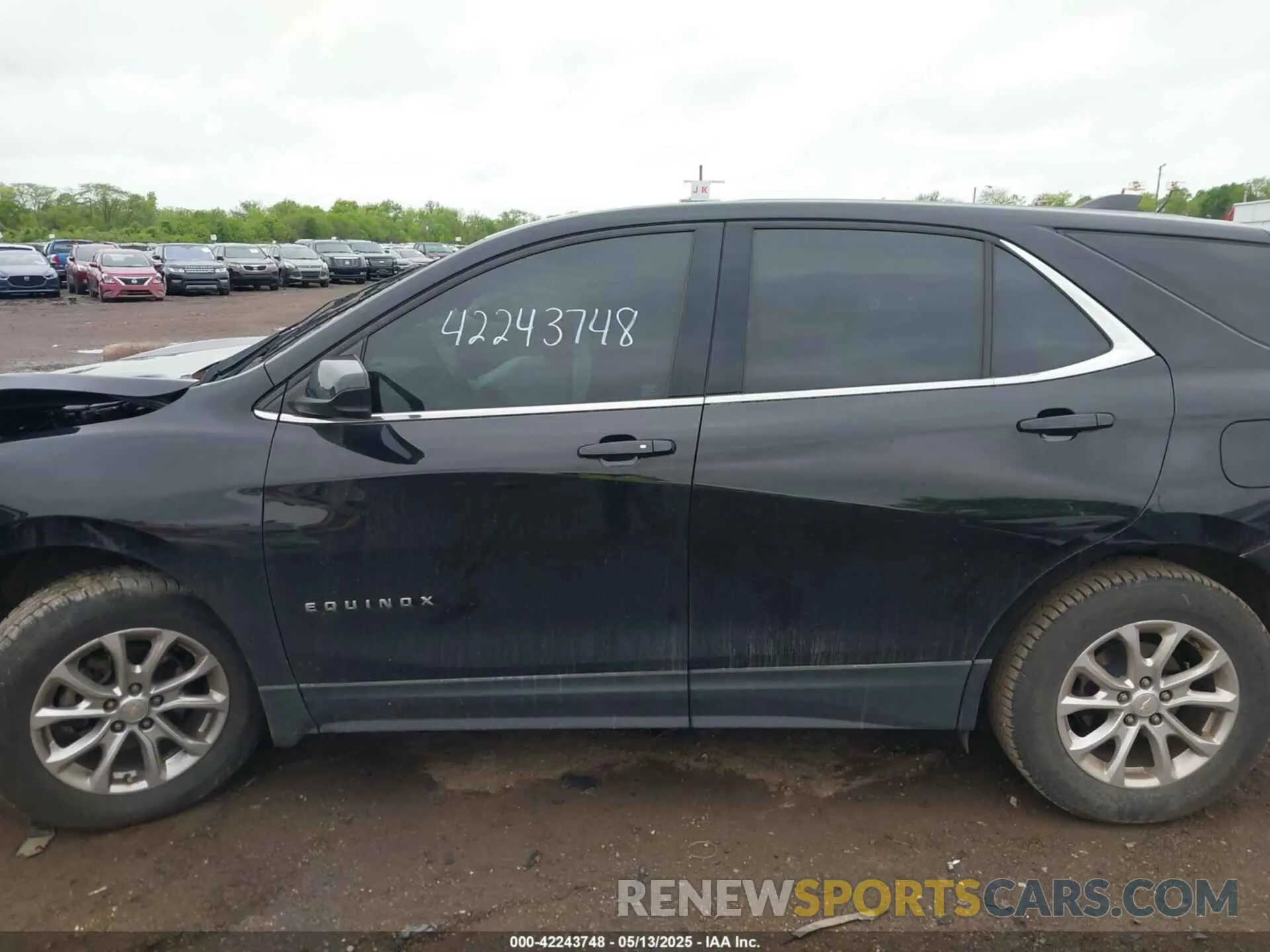 14 Photograph of a damaged car 2GNAXUEV7L6191348 CHEVROLET EQUINOX 2020