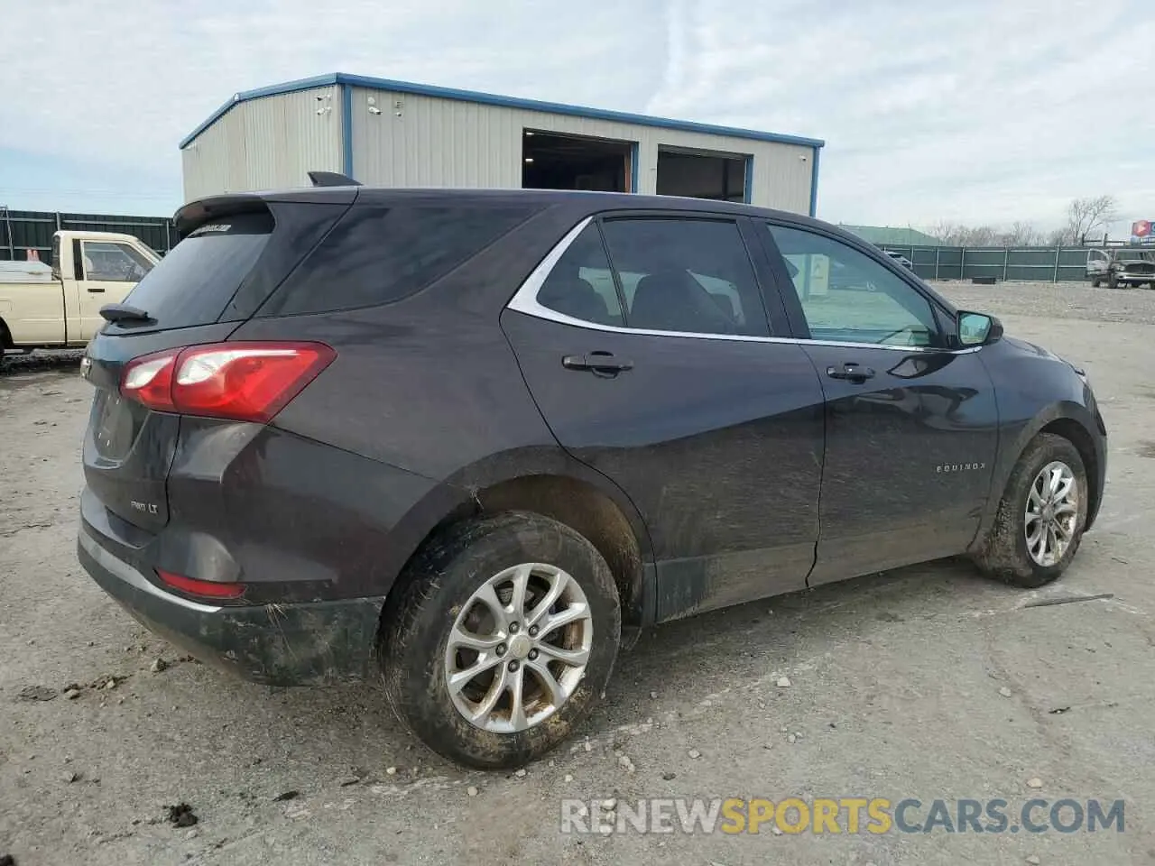 3 Photograph of a damaged car 2GNAXUEV7L6203997 CHEVROLET EQUINOX 2020
