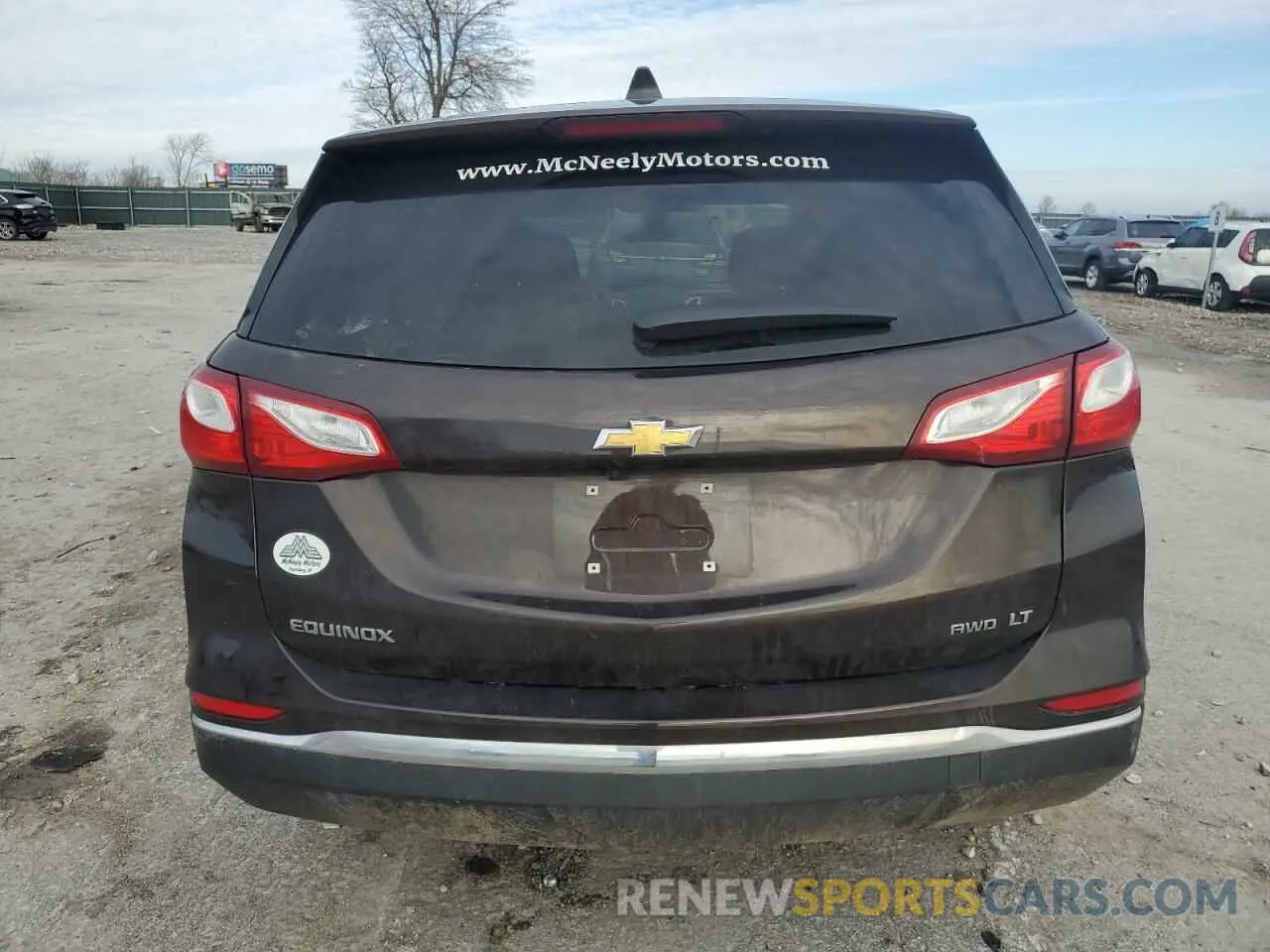 6 Photograph of a damaged car 2GNAXUEV7L6203997 CHEVROLET EQUINOX 2020
