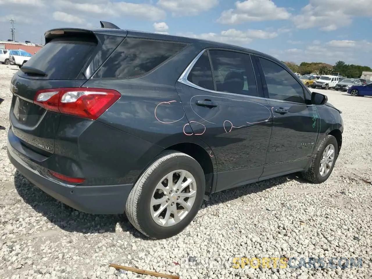 3 Photograph of a damaged car 2GNAXUEV7L6265044 CHEVROLET EQUINOX 2020