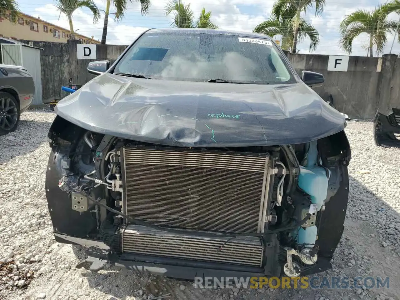 5 Photograph of a damaged car 2GNAXUEV7L6265044 CHEVROLET EQUINOX 2020