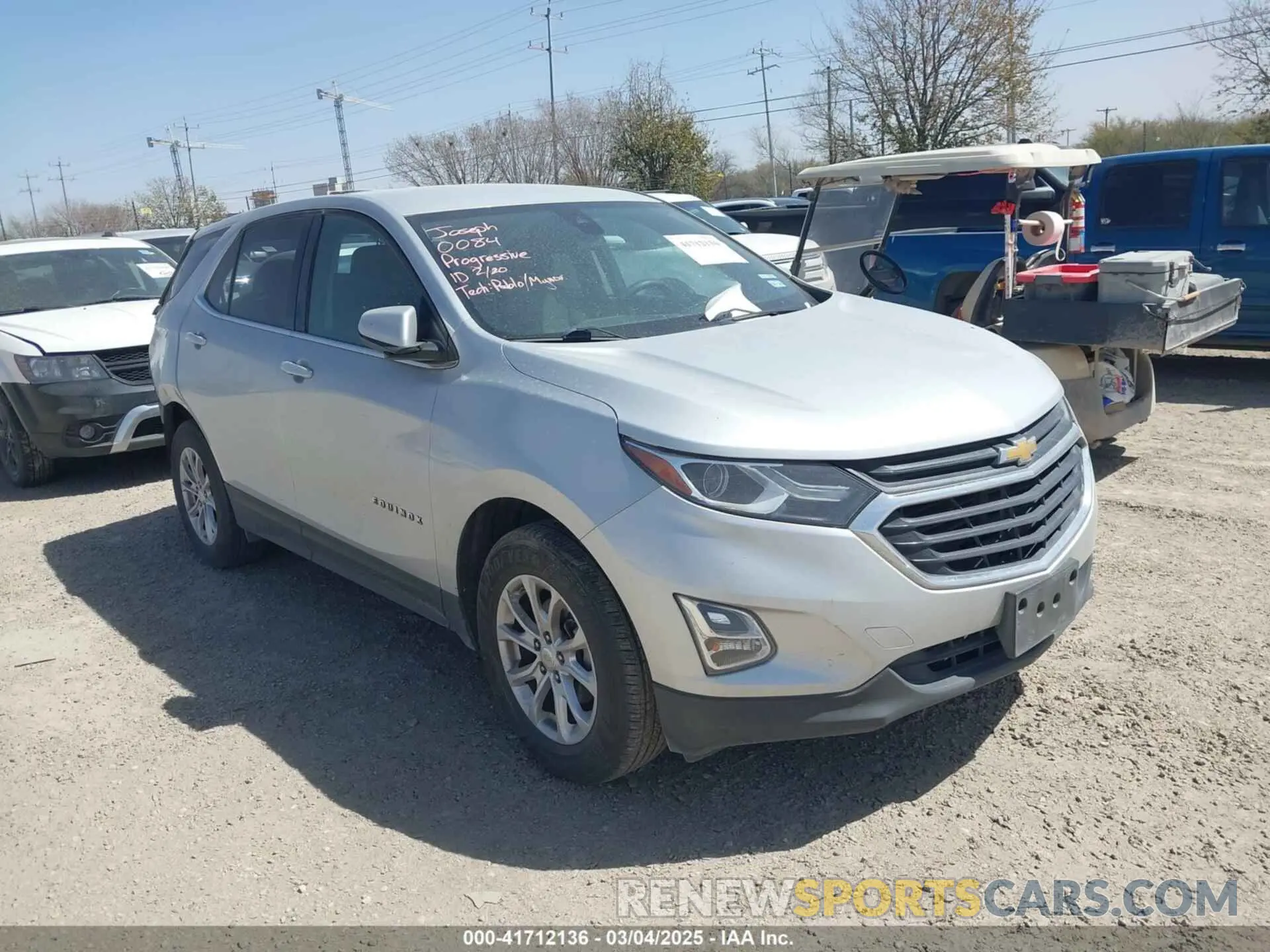 1 Photograph of a damaged car 2GNAXUEV8L6165776 CHEVROLET EQUINOX 2020