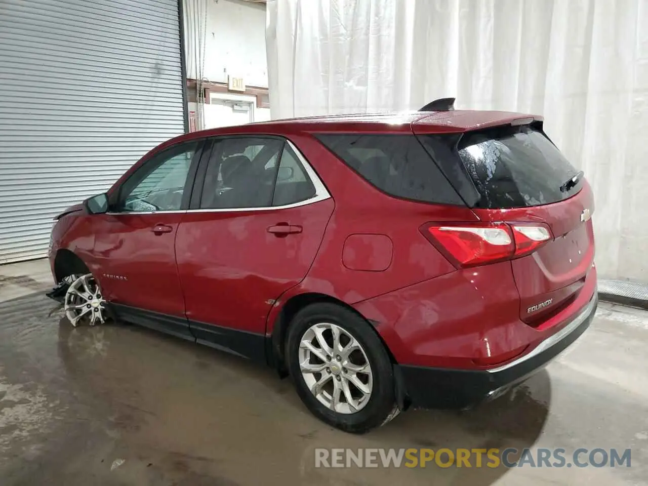 2 Photograph of a damaged car 2GNAXUEV8L6175675 CHEVROLET EQUINOX 2020