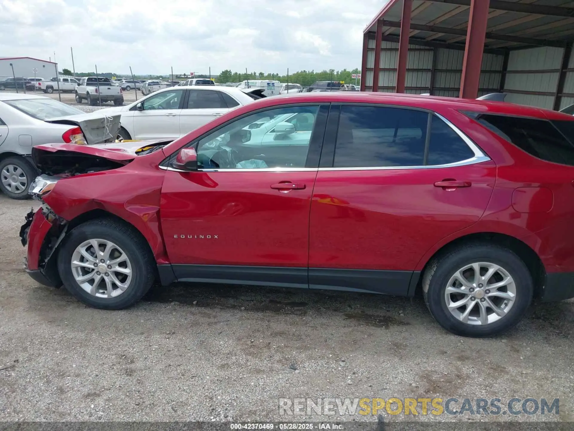 14 Photograph of a damaged car 2GNAXUEV8L6177779 CHEVROLET EQUINOX 2020