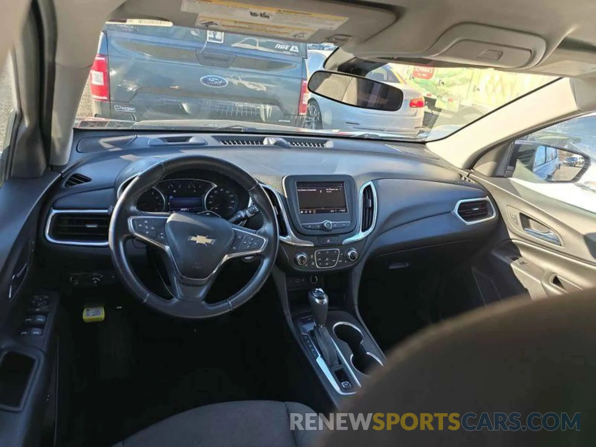 11 Photograph of a damaged car 2GNAXUEV8L6188300 CHEVROLET EQUINOX 2020