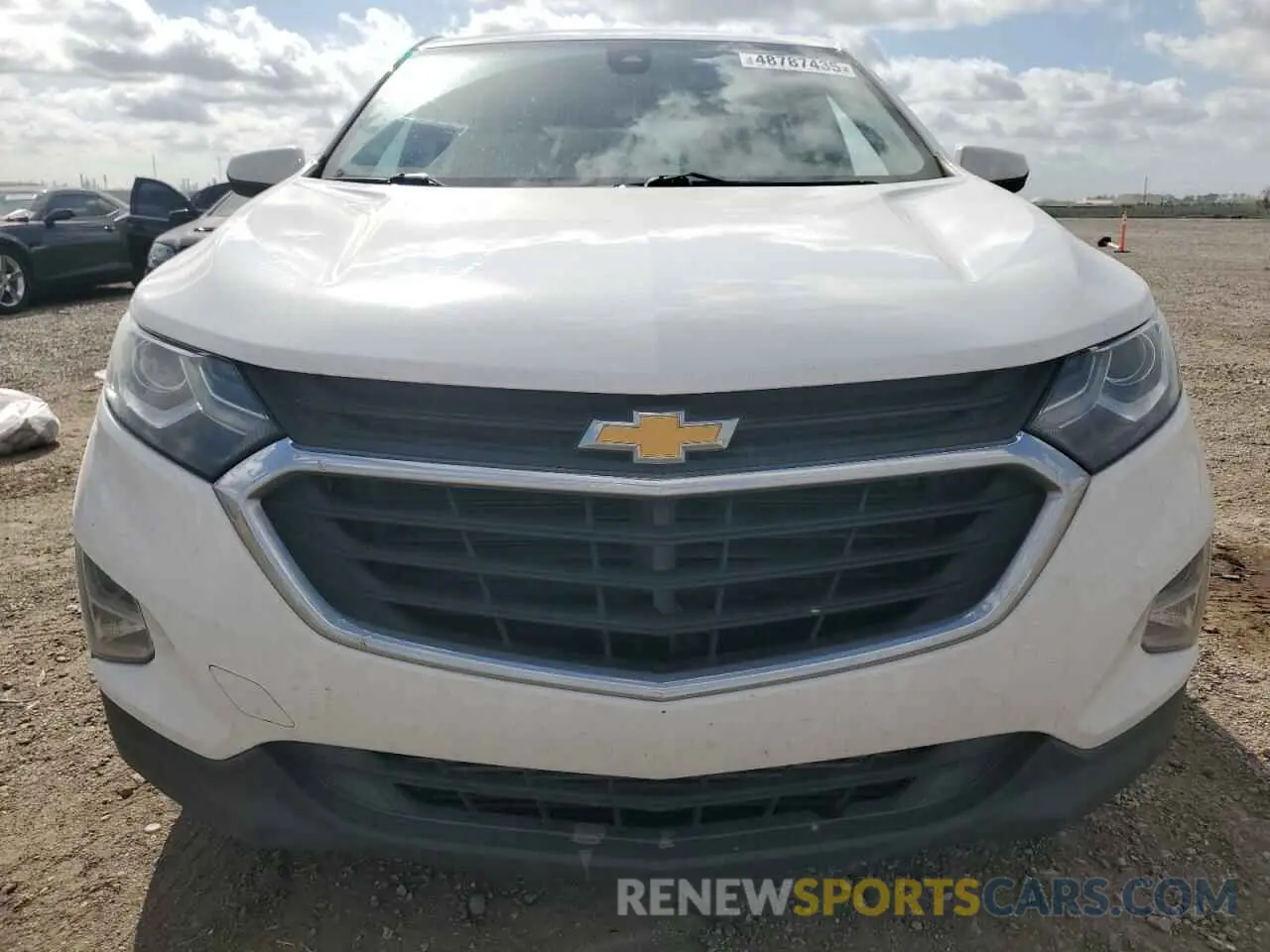 5 Photograph of a damaged car 2GNAXUEV8L6189480 CHEVROLET EQUINOX 2020