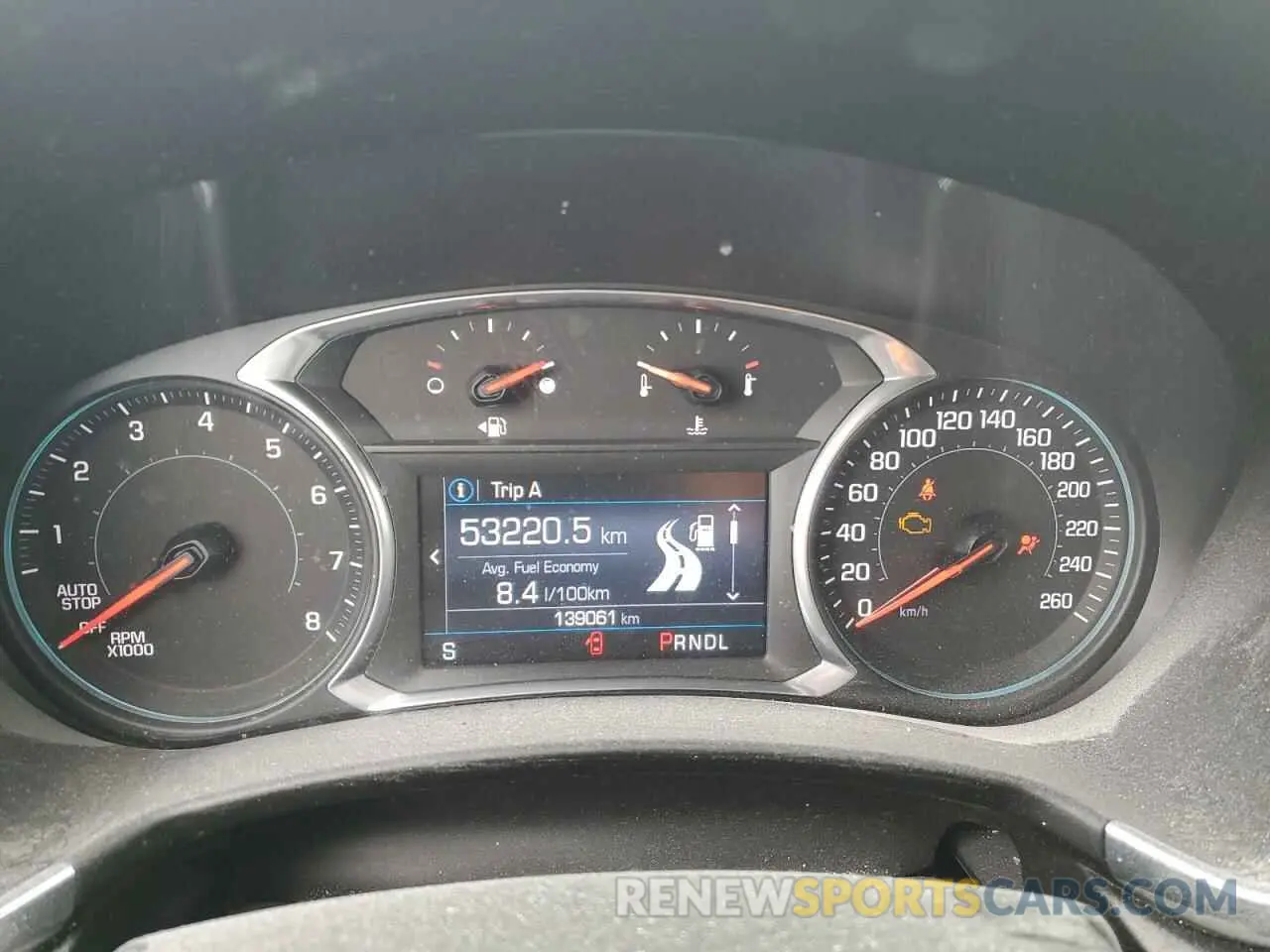 9 Photograph of a damaged car 2GNAXUEV8L6221103 CHEVROLET EQUINOX 2020