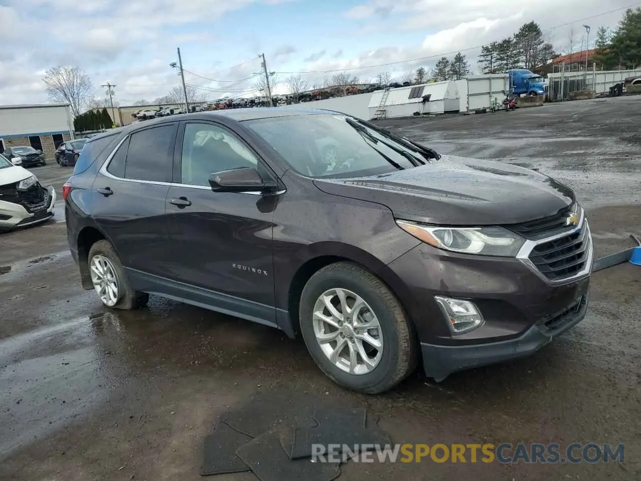 4 Photograph of a damaged car 2GNAXUEV8L6231260 CHEVROLET EQUINOX 2020