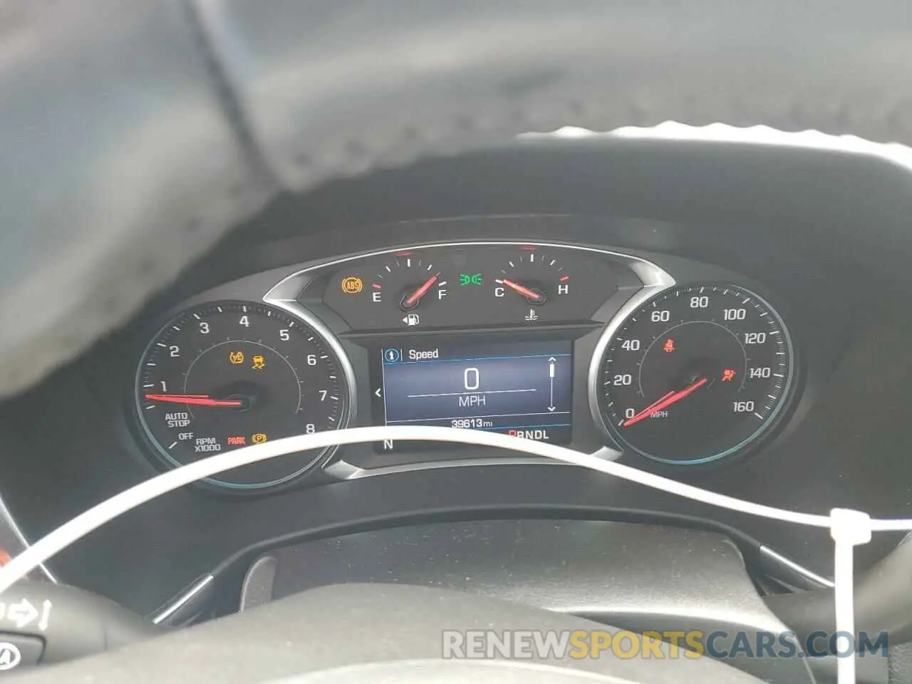 9 Photograph of a damaged car 2GNAXUEV8L6231260 CHEVROLET EQUINOX 2020
