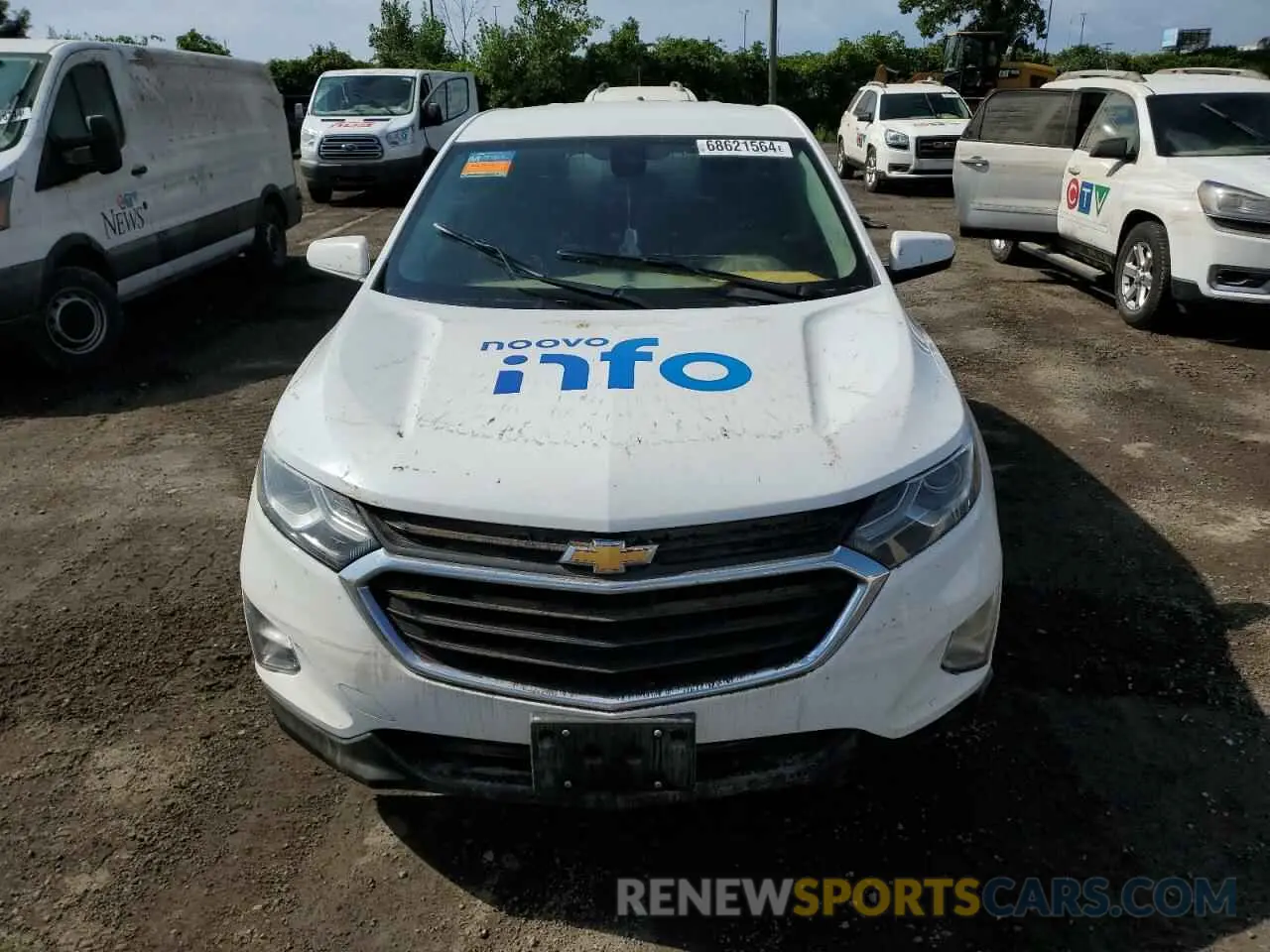 5 Photograph of a damaged car 2GNAXUEV8L6240590 CHEVROLET EQUINOX 2020