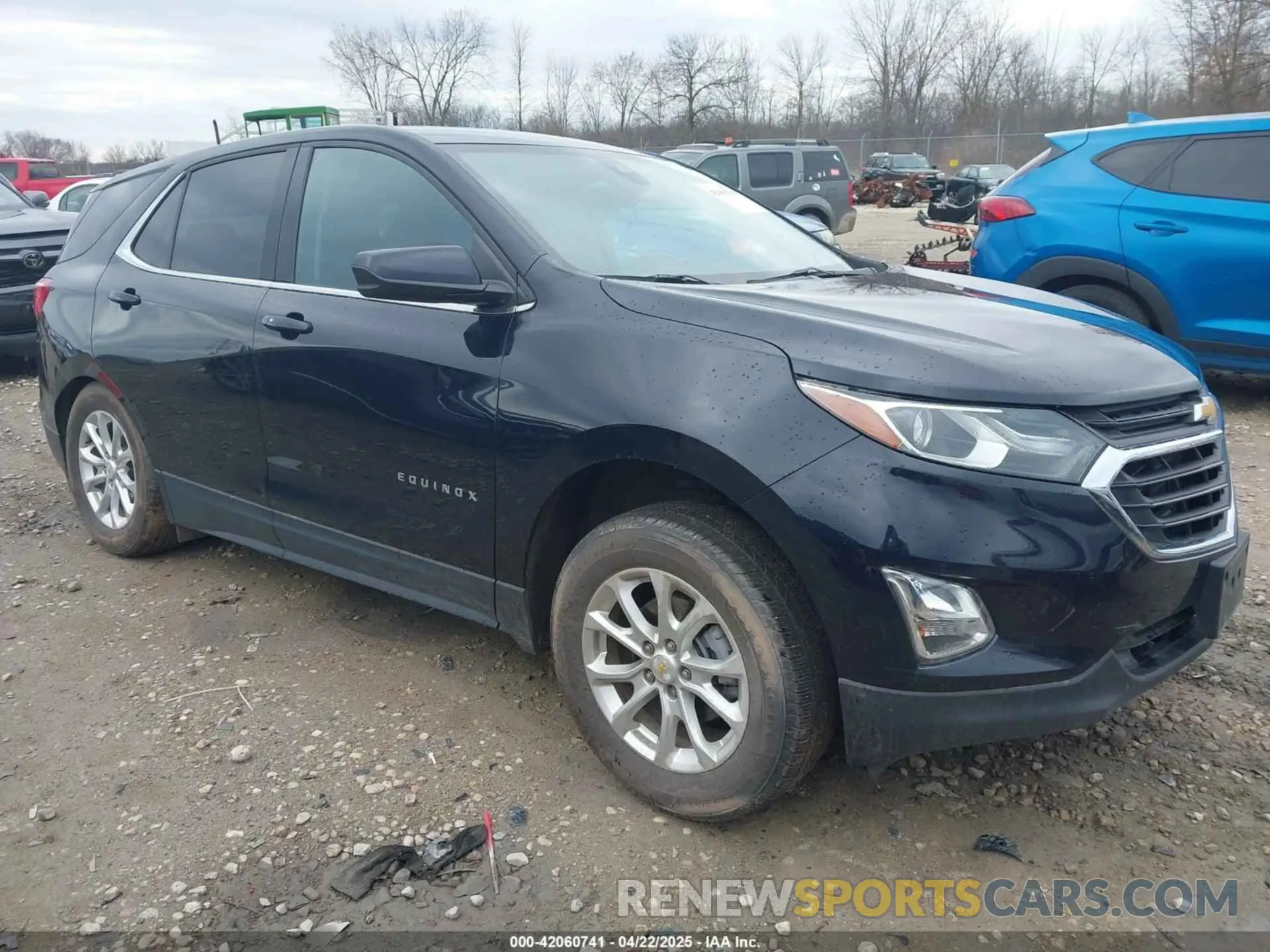1 Photograph of a damaged car 2GNAXUEV9L6160215 CHEVROLET EQUINOX 2020