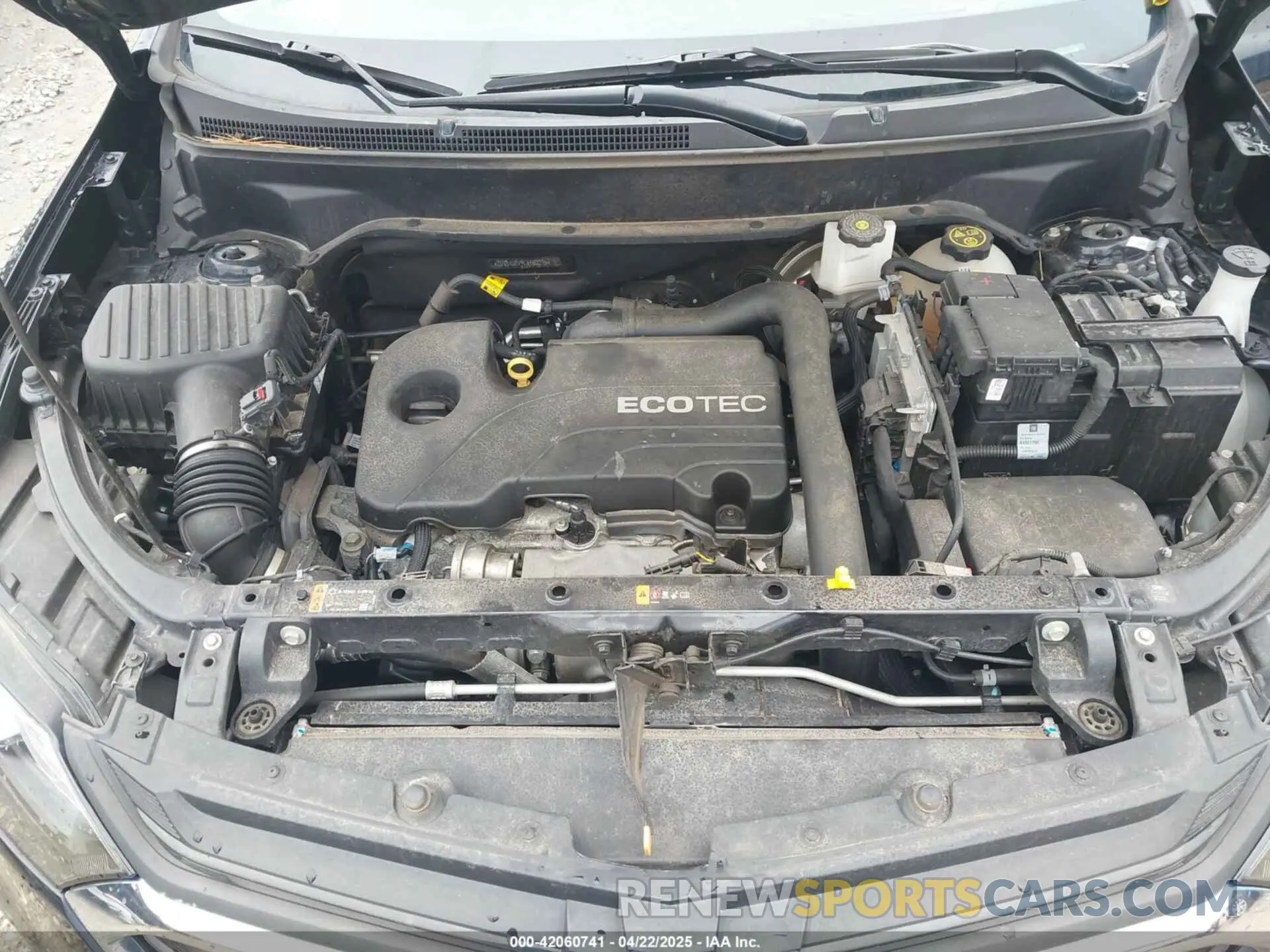 10 Photograph of a damaged car 2GNAXUEV9L6160215 CHEVROLET EQUINOX 2020