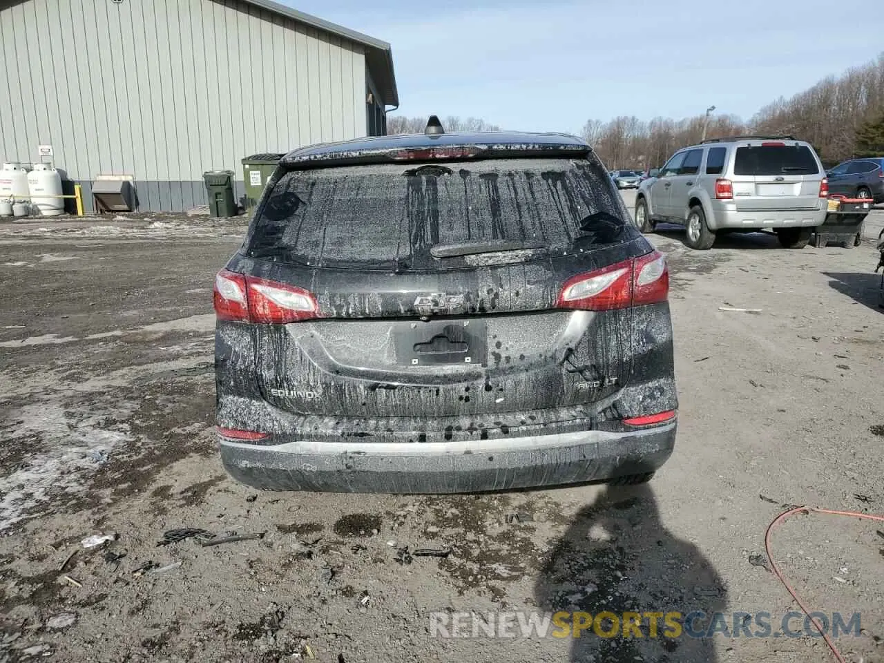 6 Photograph of a damaged car 2GNAXUEV9L6179136 CHEVROLET EQUINOX 2020