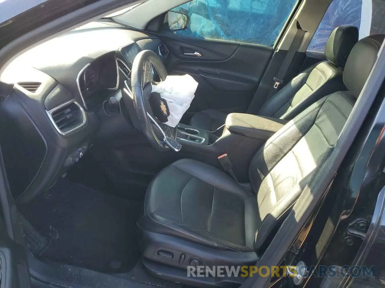 7 Photograph of a damaged car 2GNAXUEV9L6179136 CHEVROLET EQUINOX 2020