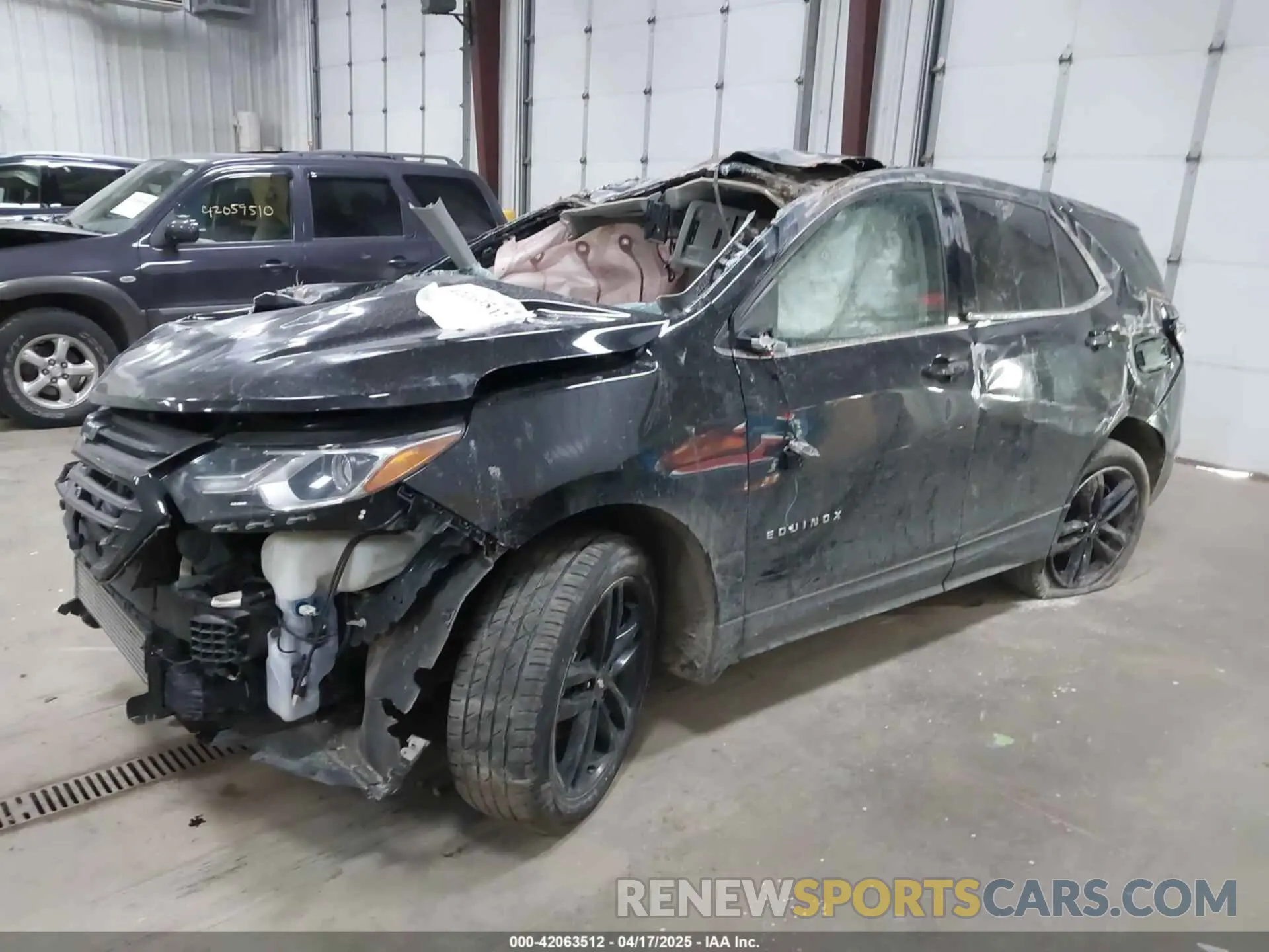 2 Photograph of a damaged car 2GNAXUEV9L6204567 CHEVROLET EQUINOX 2020