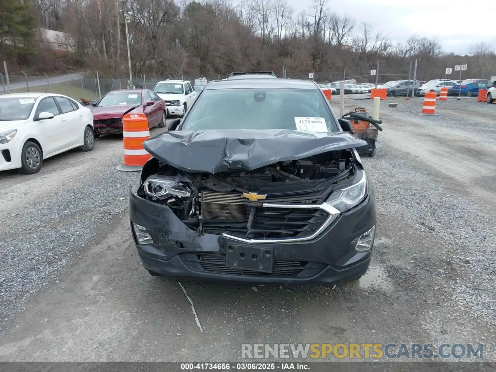 12 Photograph of a damaged car 2GNAXUEV9L6207663 CHEVROLET EQUINOX 2020