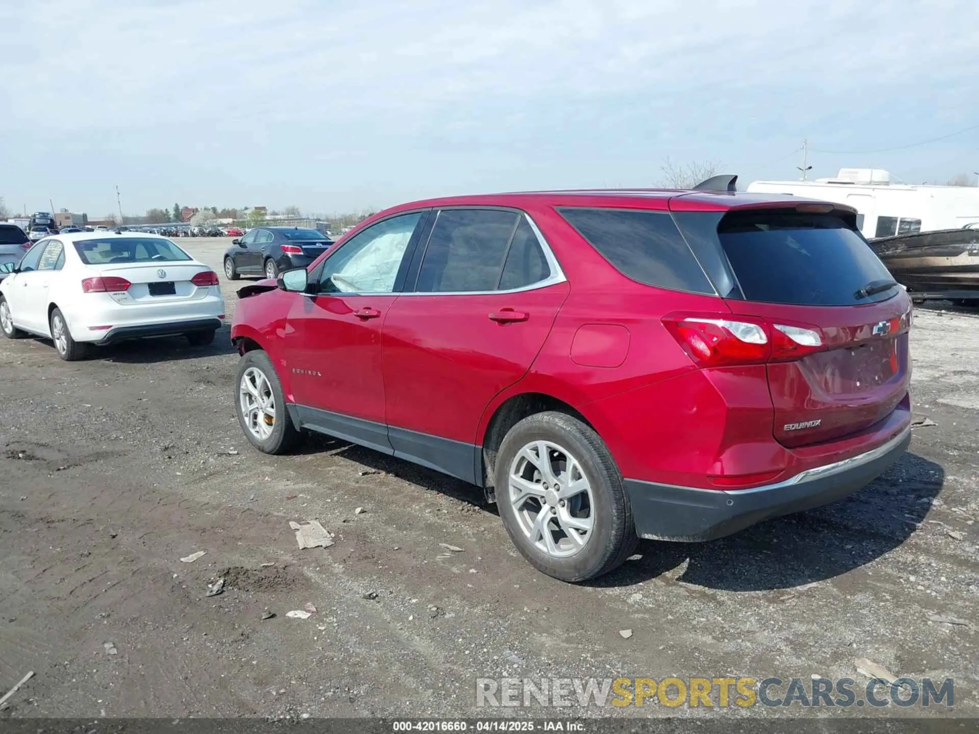 3 Photograph of a damaged car 2GNAXUEV9L6248987 CHEVROLET EQUINOX 2020