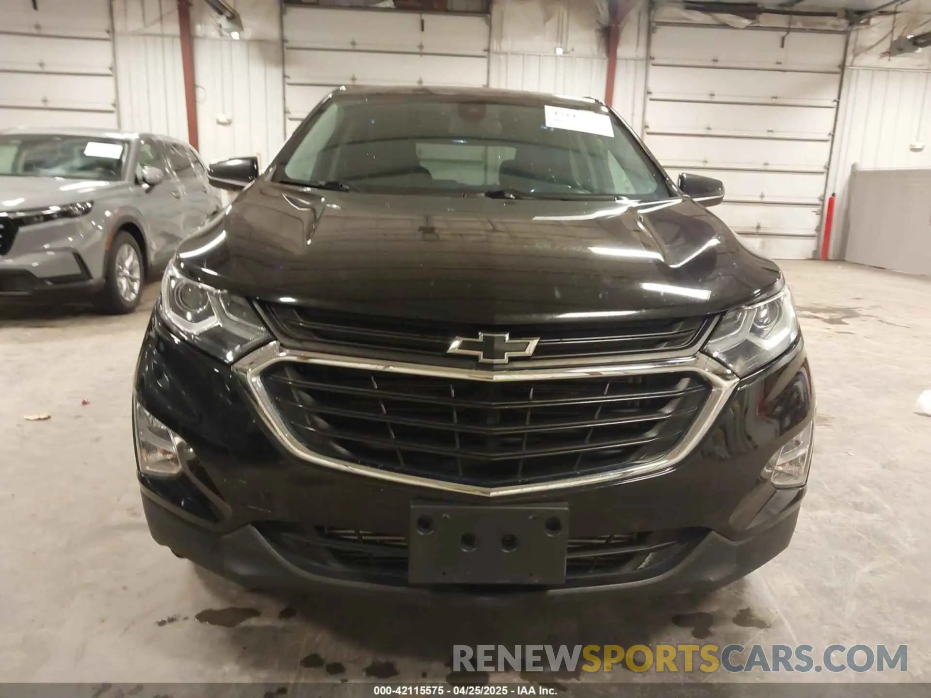 12 Photograph of a damaged car 2GNAXUEV9L6283724 CHEVROLET EQUINOX 2020