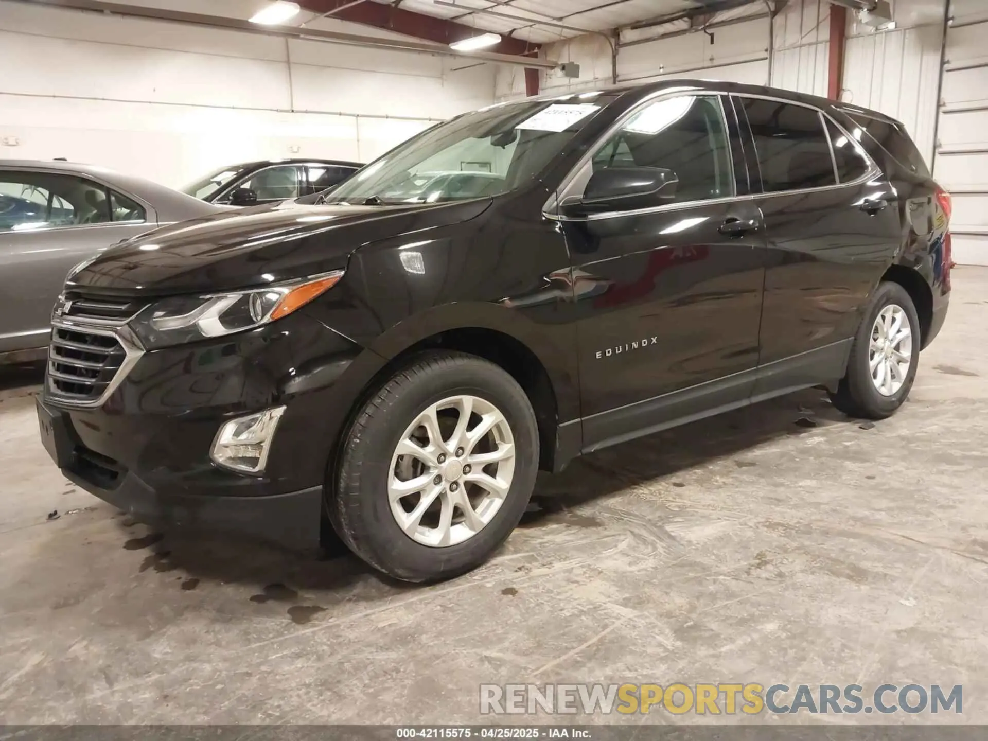 2 Photograph of a damaged car 2GNAXUEV9L6283724 CHEVROLET EQUINOX 2020