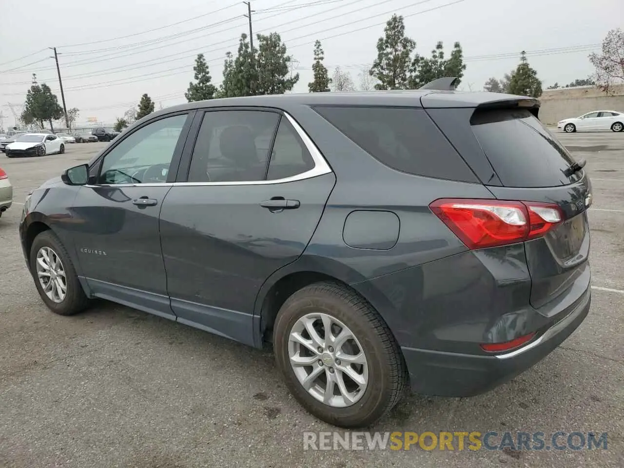 2 Photograph of a damaged car 2GNAXUEVXL6111749 CHEVROLET EQUINOX 2020