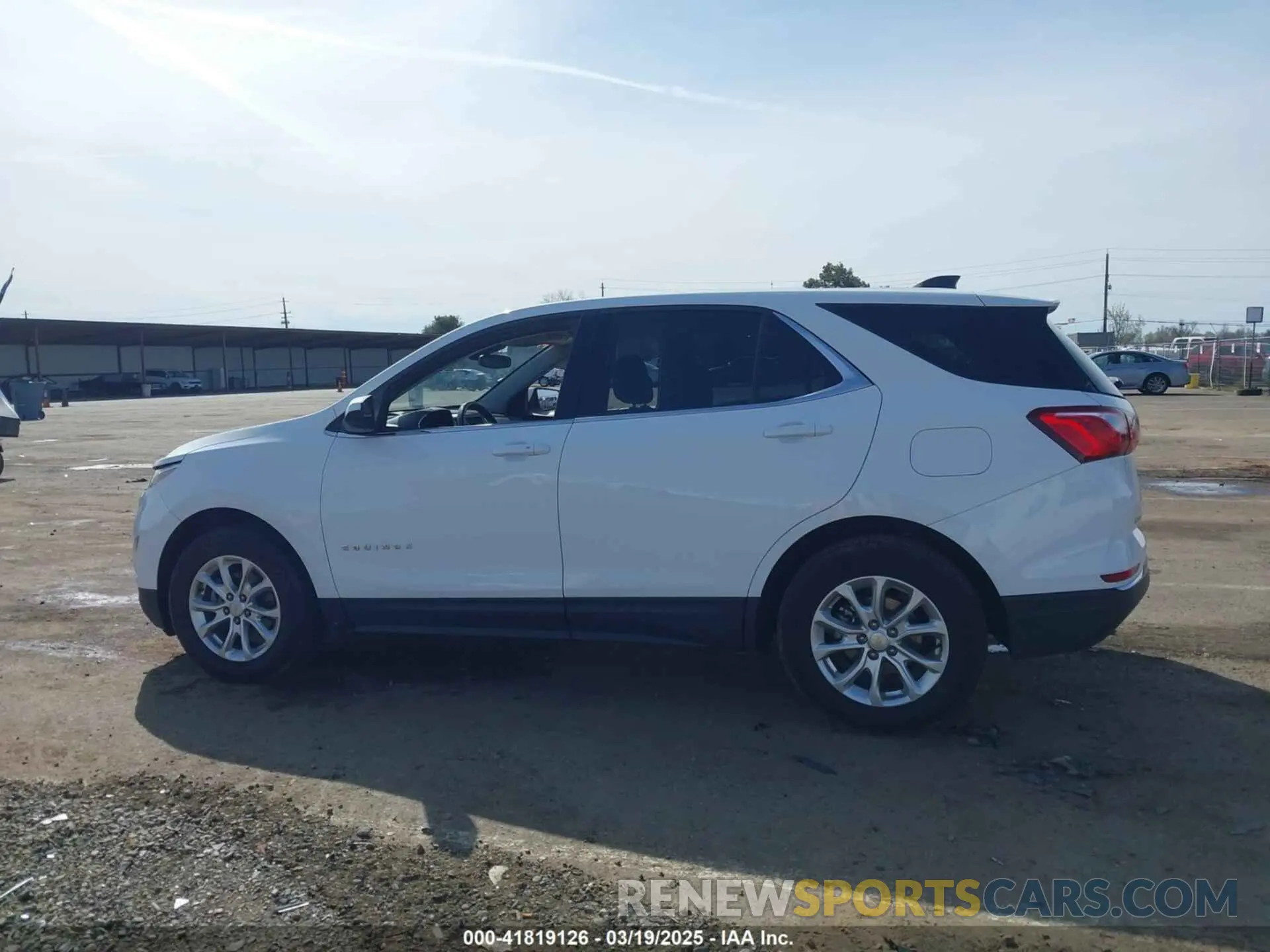 14 Photograph of a damaged car 2GNAXUEVXL6117227 CHEVROLET EQUINOX 2020