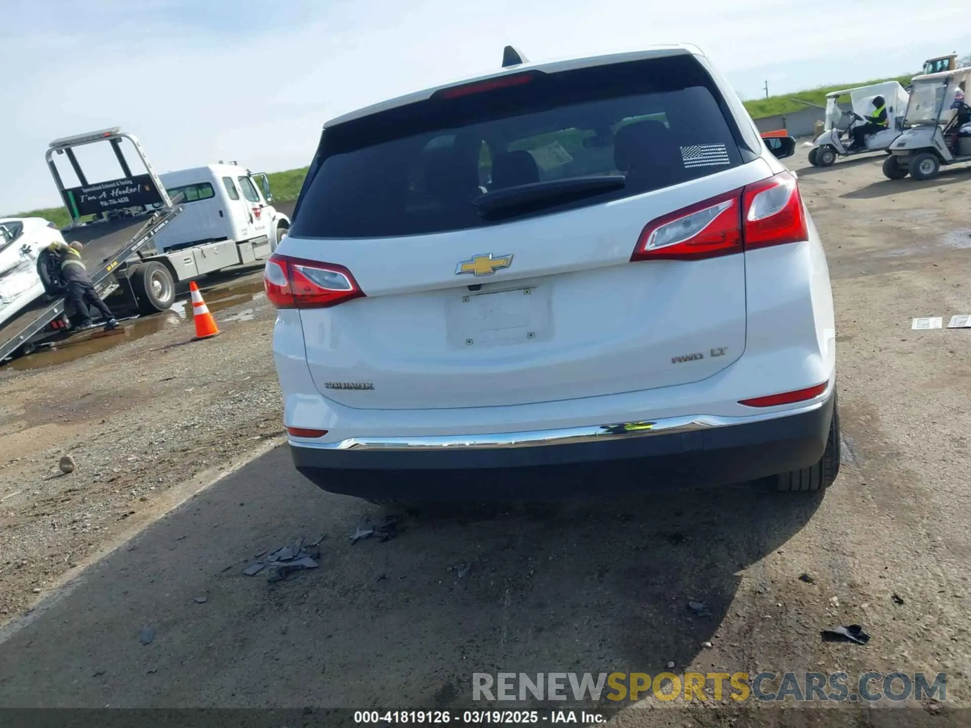 16 Photograph of a damaged car 2GNAXUEVXL6117227 CHEVROLET EQUINOX 2020