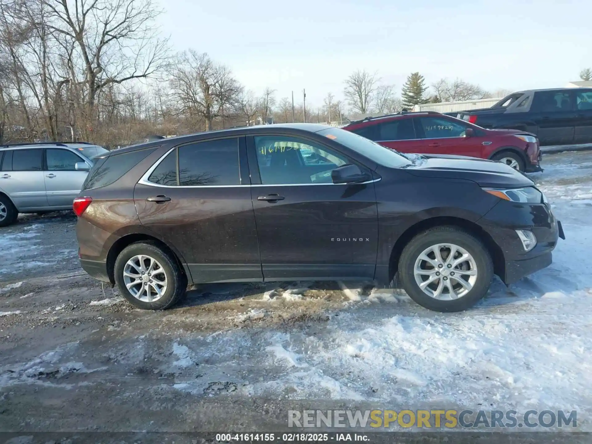 13 Photograph of a damaged car 2GNAXUEVXL6130222 CHEVROLET EQUINOX 2020