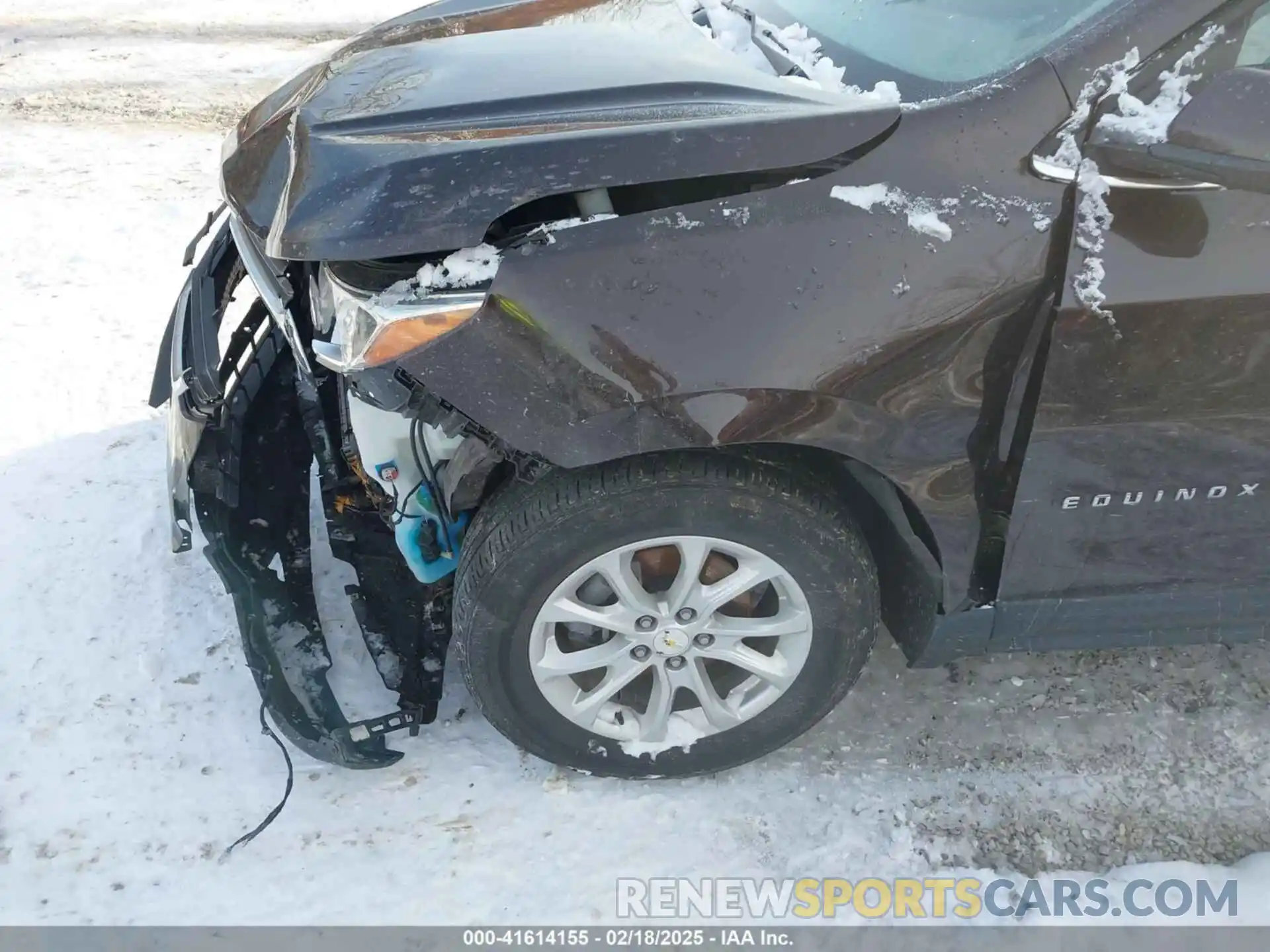 17 Photograph of a damaged car 2GNAXUEVXL6130222 CHEVROLET EQUINOX 2020