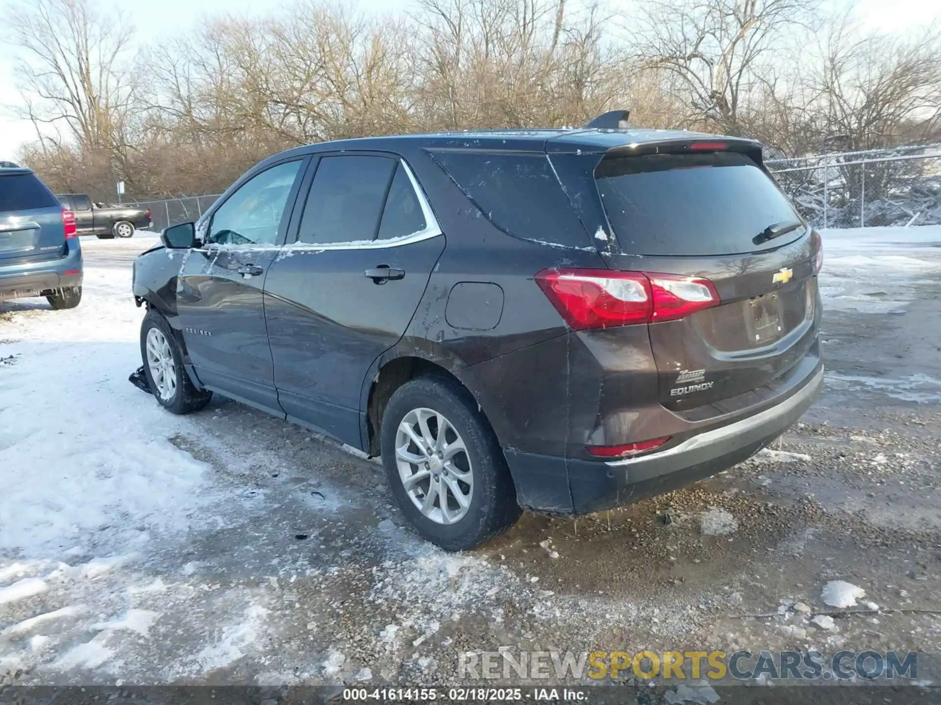 3 Photograph of a damaged car 2GNAXUEVXL6130222 CHEVROLET EQUINOX 2020